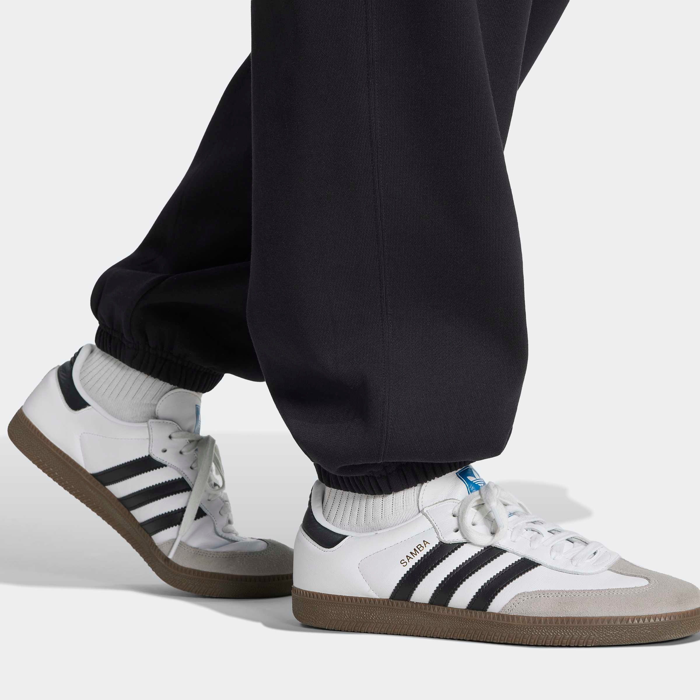 adidas Originals Sporthose »TREFOIL ESSENTIALS, LOCKER GESCHNITTEN, FLEECE«