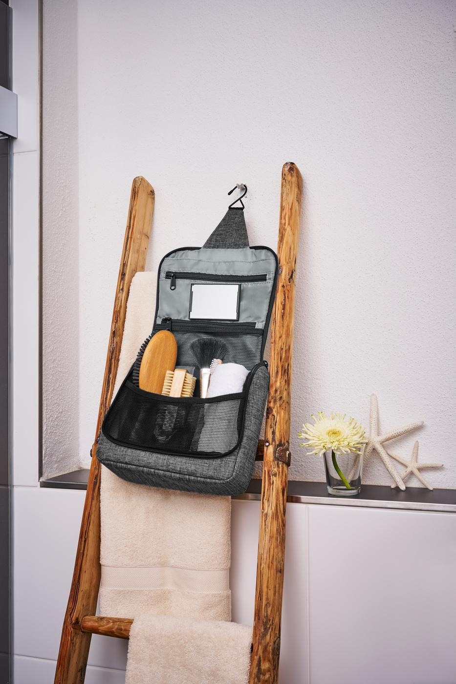 REISENTHEL® Kulturbeutel »toiletbag« großes Hauptfach, Stecktaschen, Reißverschlusstaschen, Spiegel innen