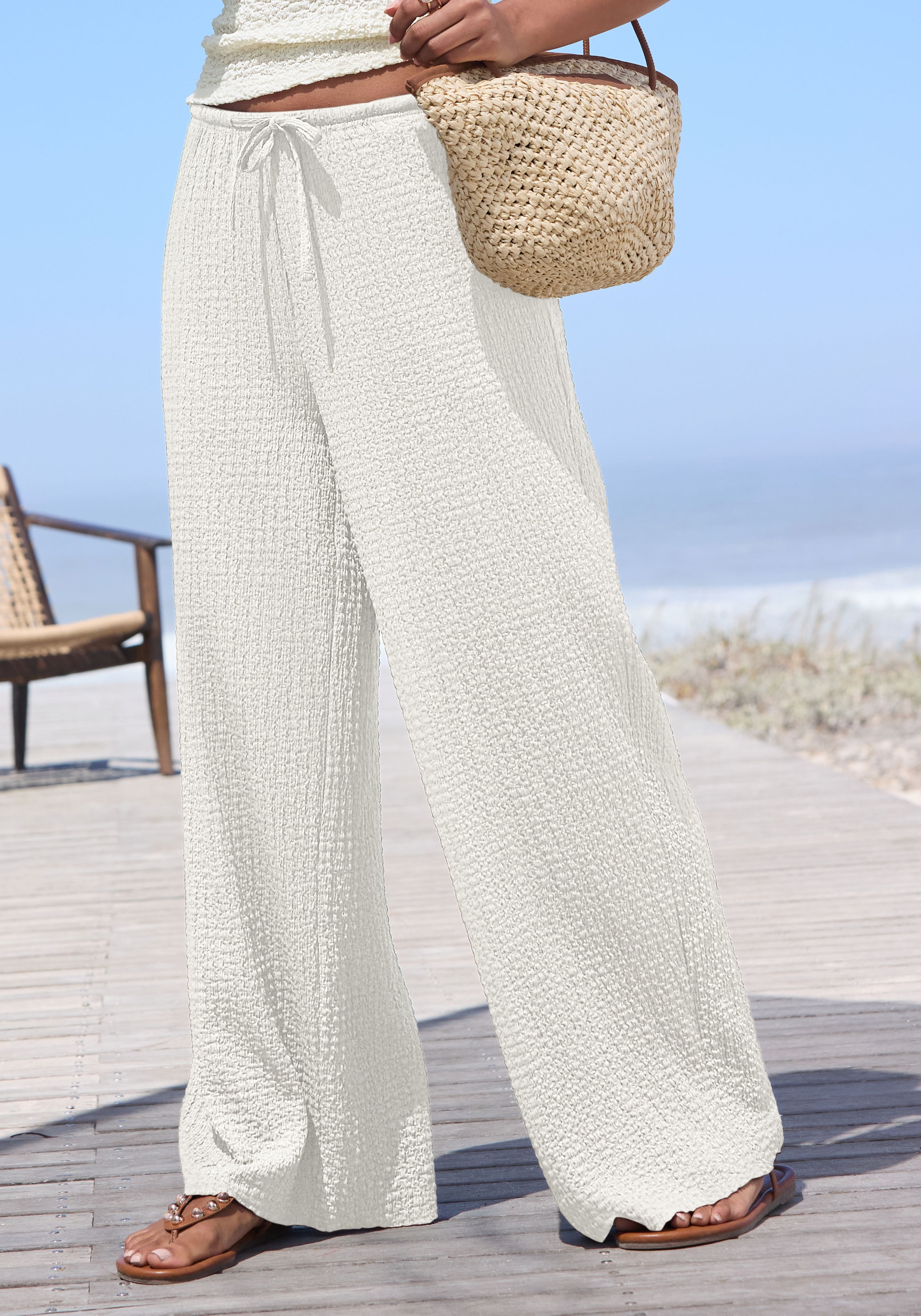 LASCANA Schlupfhose »bügelfrei mit weitem Bein«  aus bequemen Stoff mit Kordelzug, Sommerhose, Strandhose
