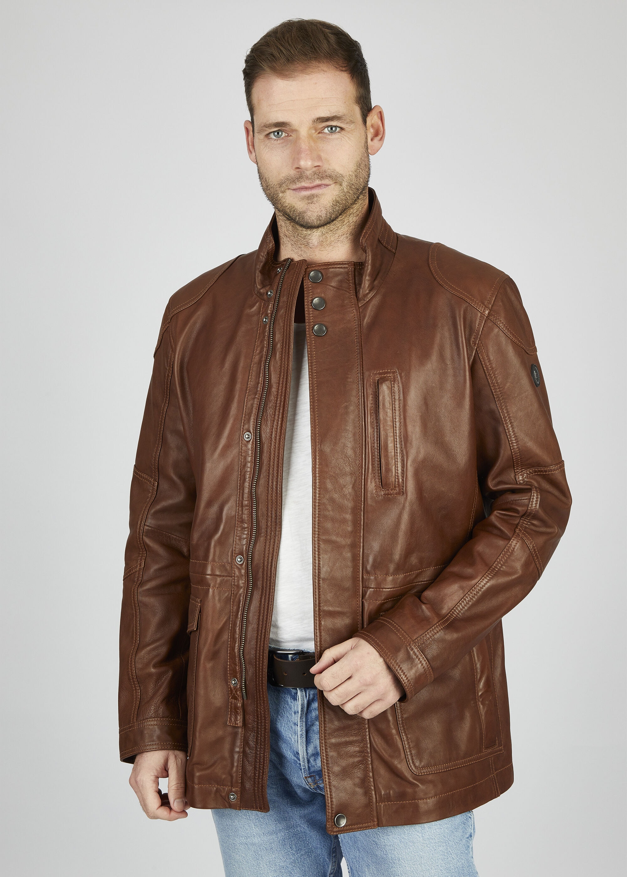bugatti Blouson »BUANDIAMO« ohne Kapuze mit Druckknopfleiste und Stehkragen
