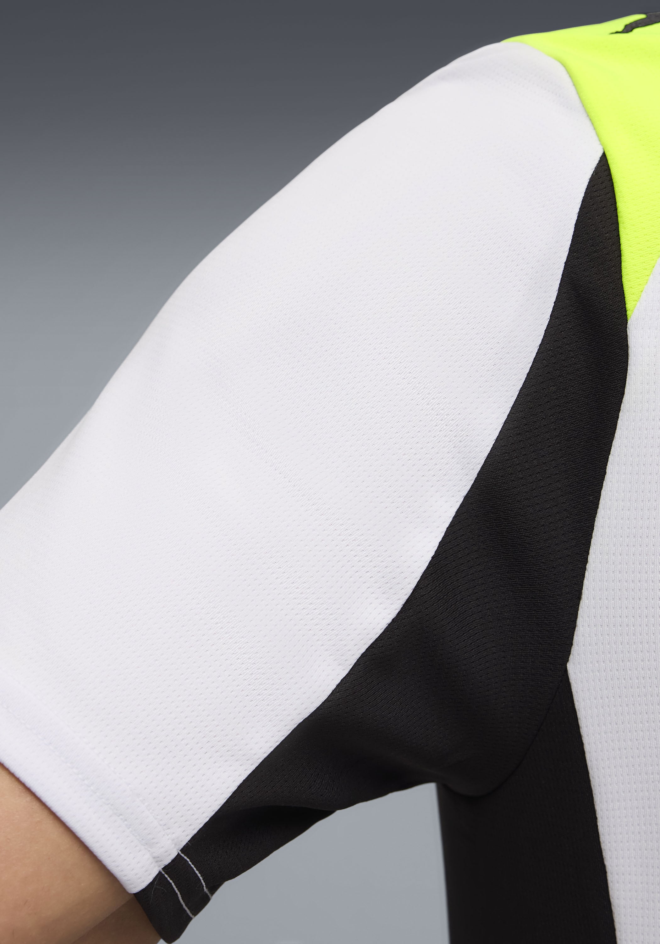 PUMA Fußballtrikot »BVB AWAY JERSEY REPLICA« Fußball, Kurzarm, sportlicher Stil, mit Rundhalsausschnitt