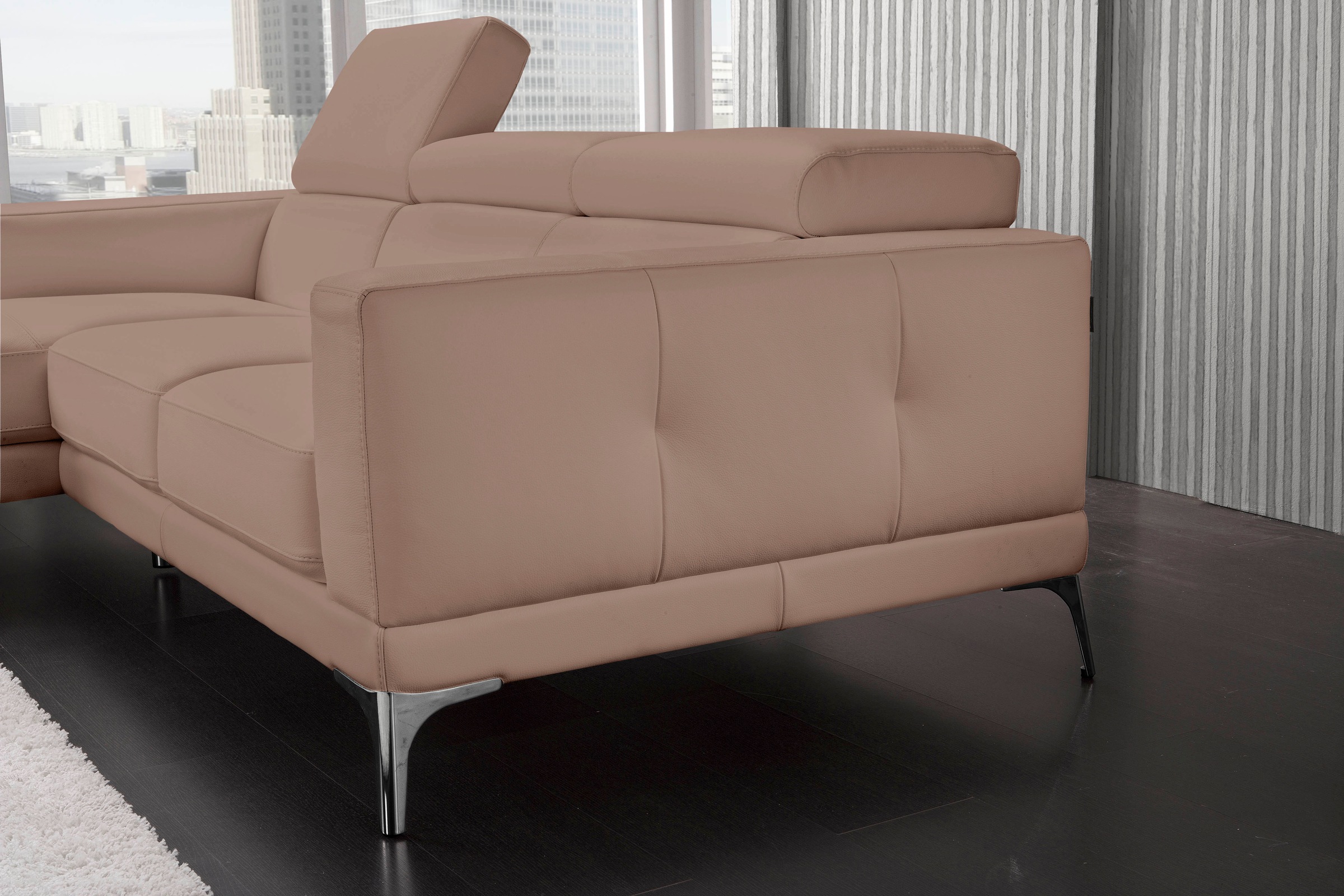 Egoitaliano Ecksofa »Claudie, Designsofa mit extrakomfortablem Sitzkomfort«, Inkl. Kopfteilverstellung, L-Form