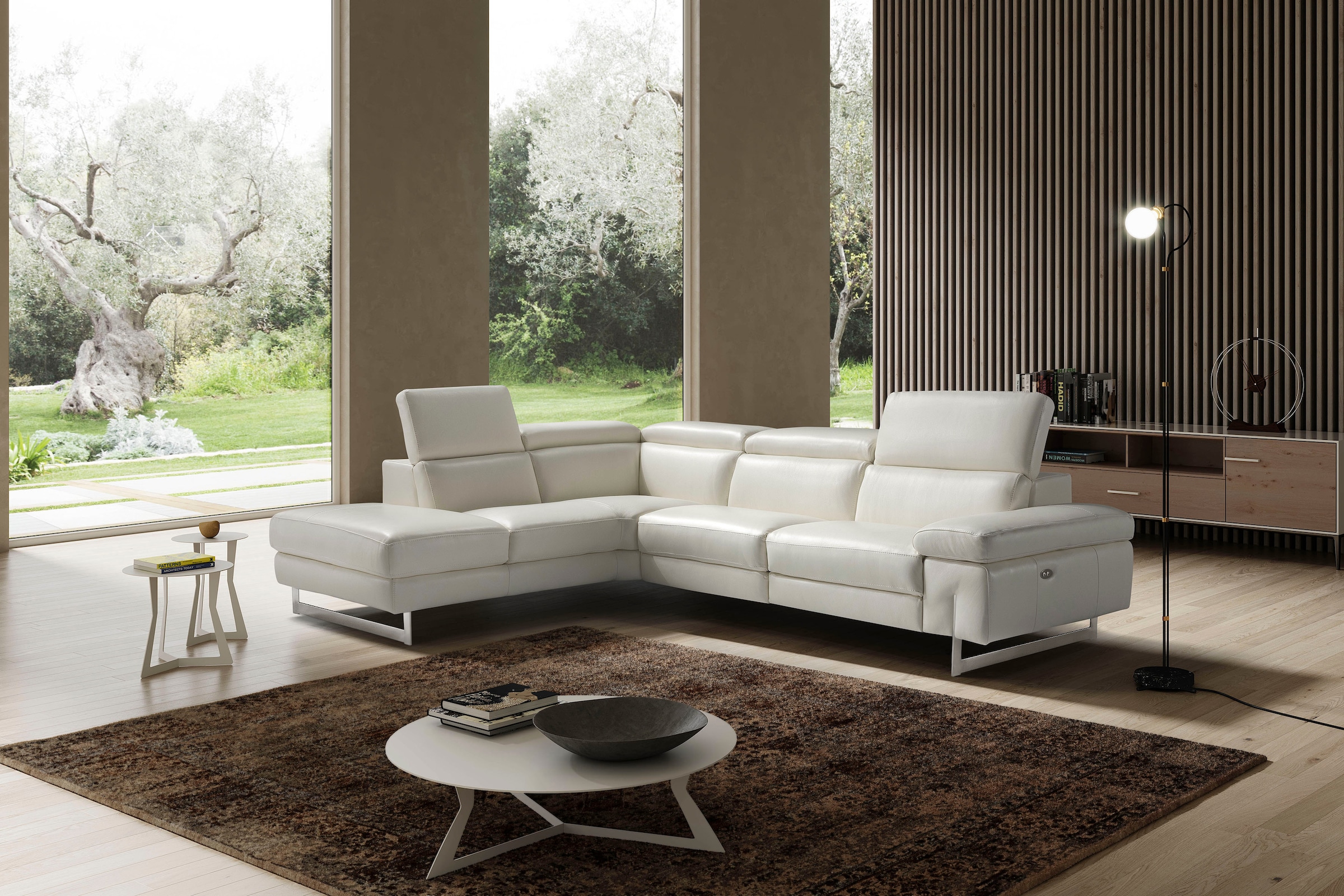Egoitaliano Ecksofa »Candice, elegant, edel und bequem, erstklassiger Sitzkomfort, L-Form«, inkl. 2 elektrischer Relaxfunktionen, Bedienung über Taste an Armlehne