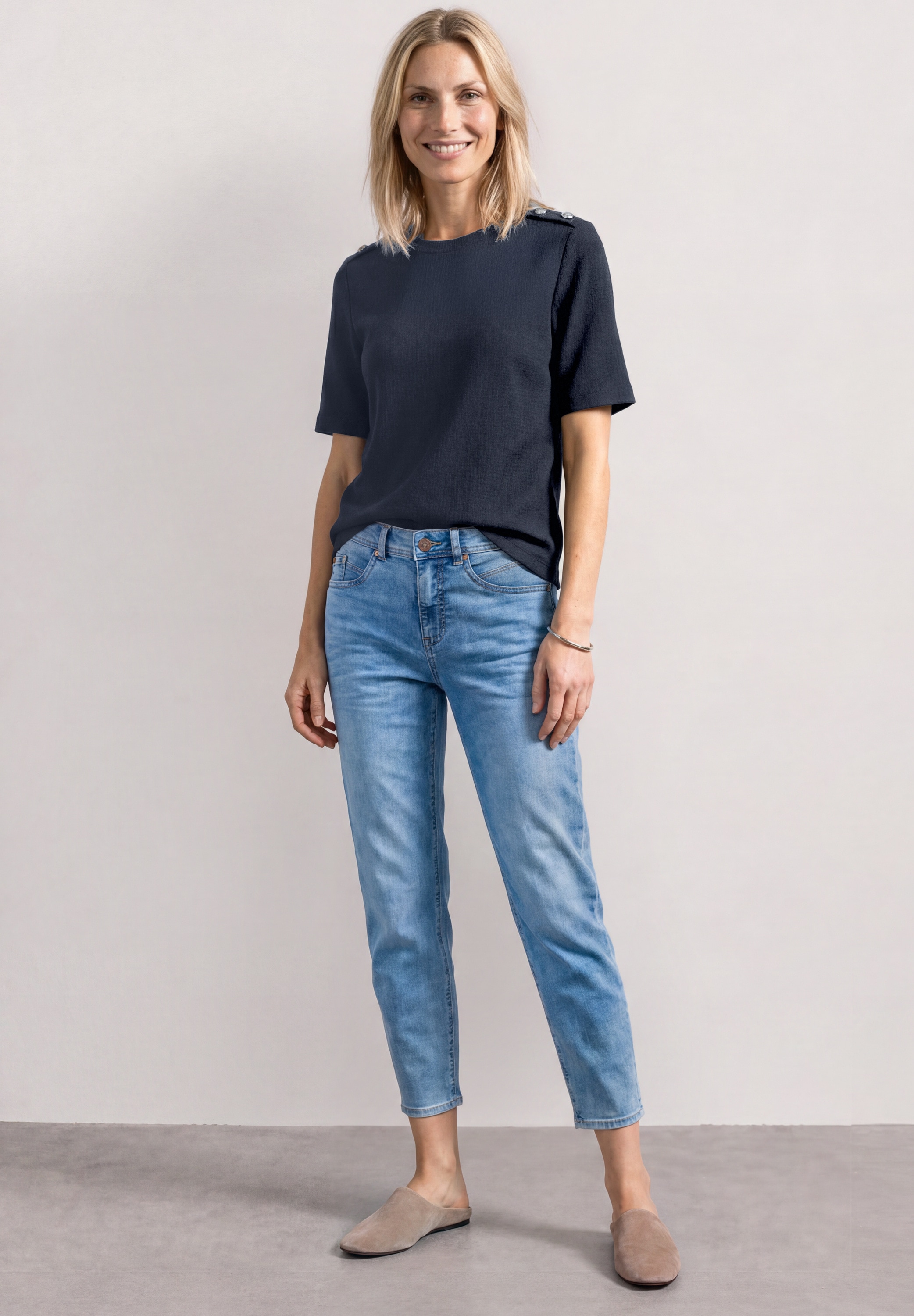 STREET ONE Kurzarmshirt Kurzarm Sommershirt mit Knopfdetails