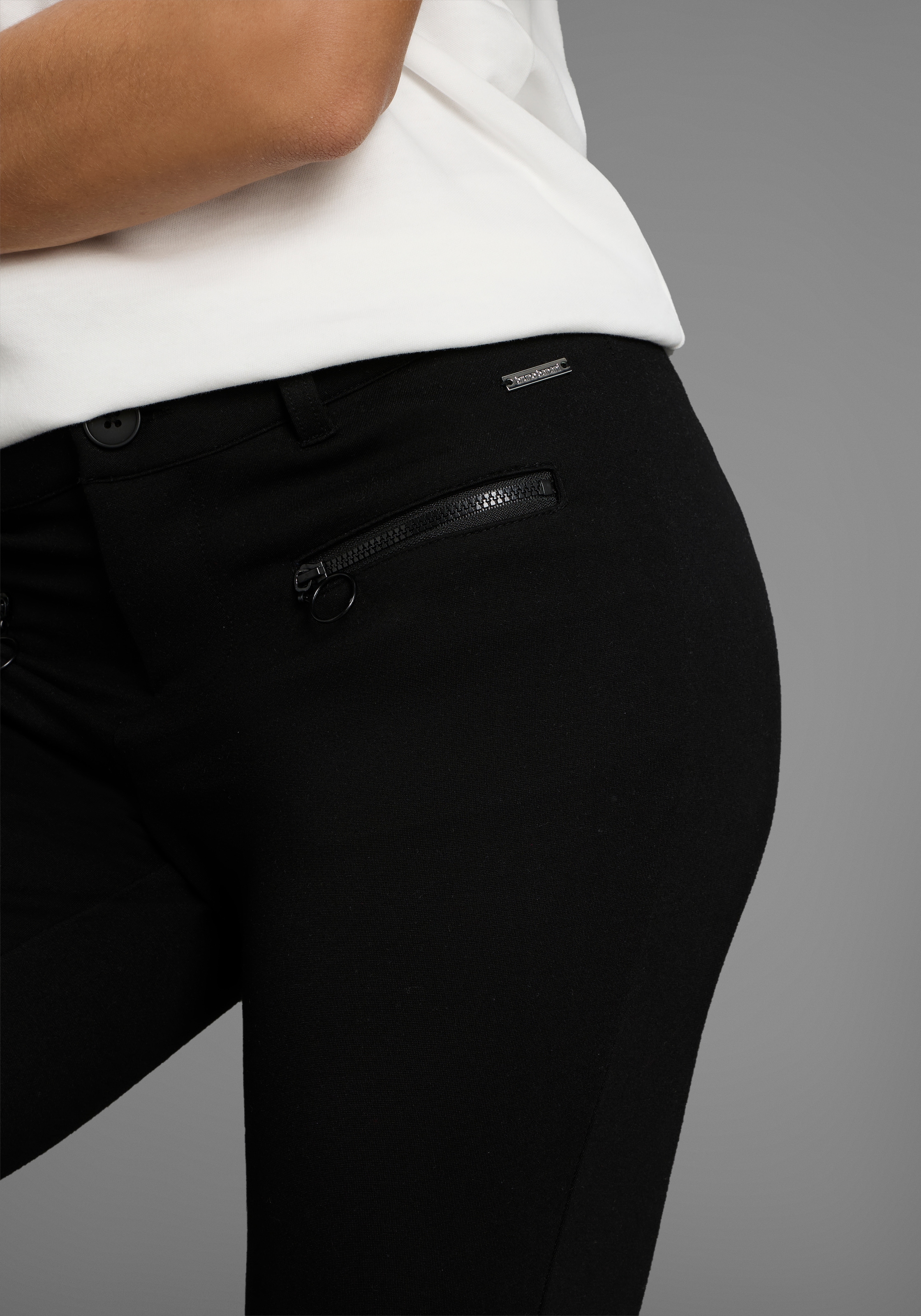Bruno Banani Schlaghose, Reißverschluss-Detail - NEUE KOLLEKTION