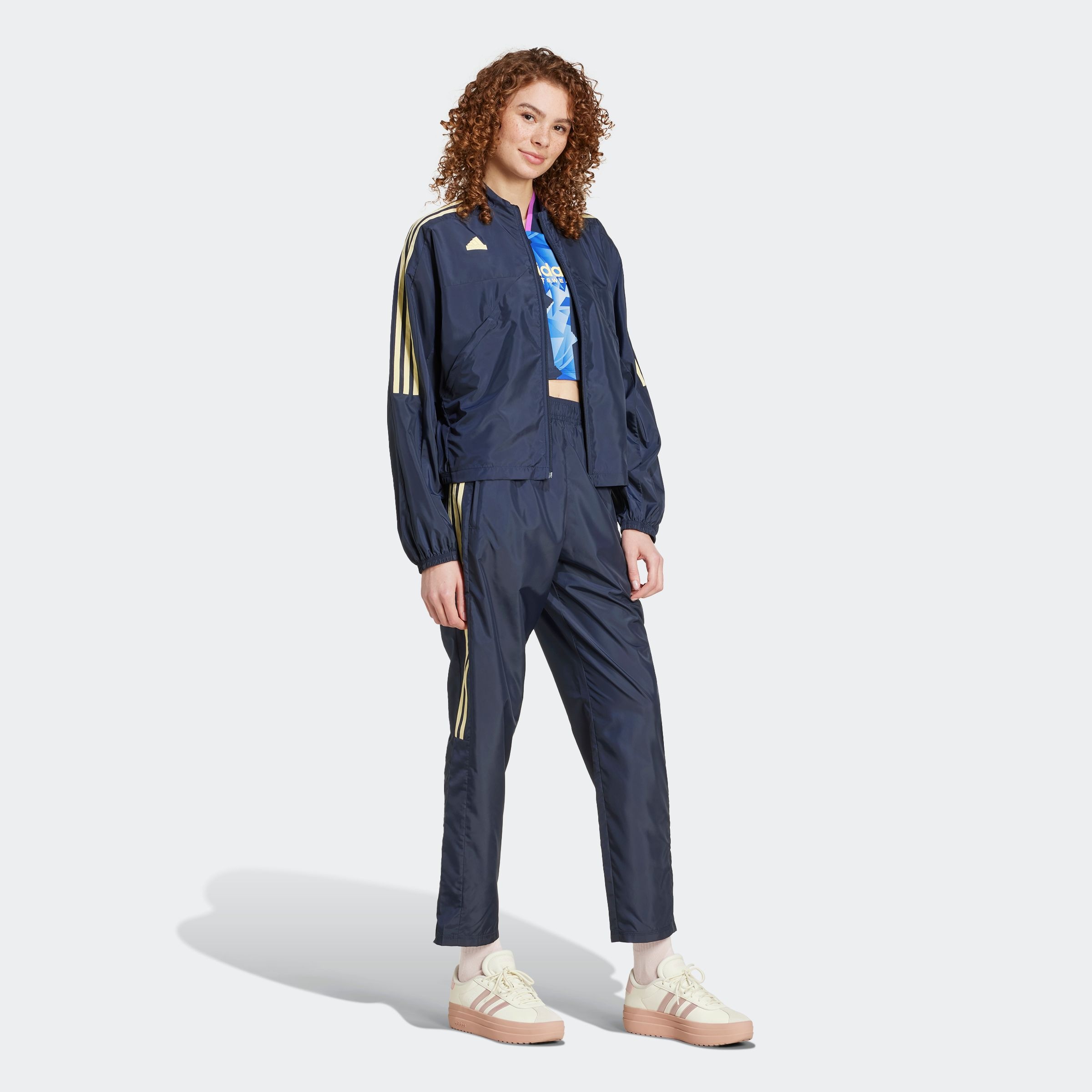 adidas Sportswear Sporthose »W TIRO Q3 WV PT«, (1 tlg.)