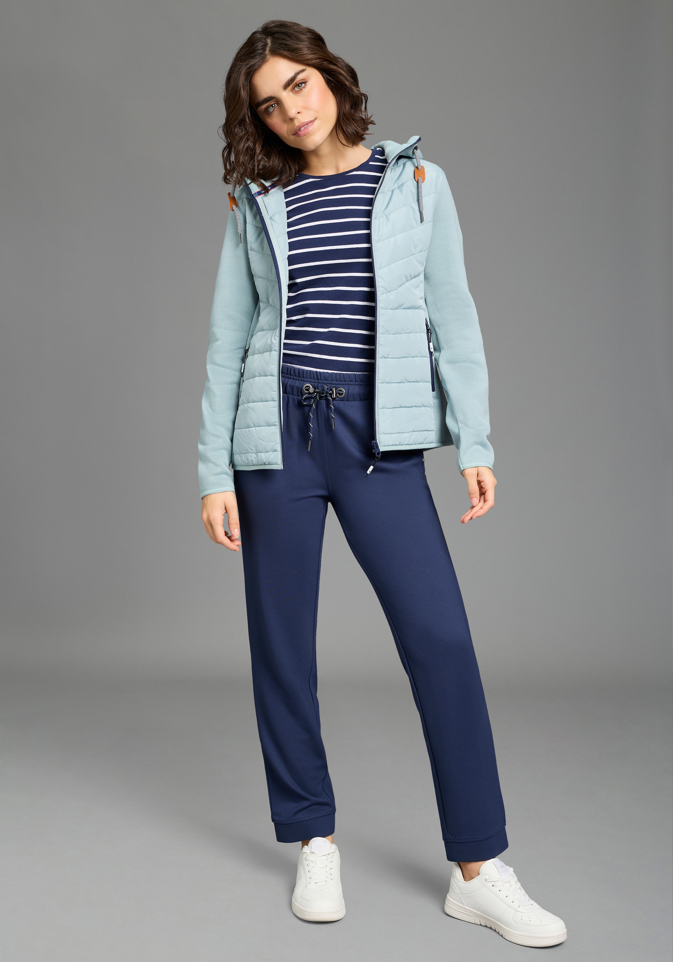 KangaROOS Schlupfhose  Jerseyhose mit geradem Bein, mit Eingrifftaschen und Leistentaschen