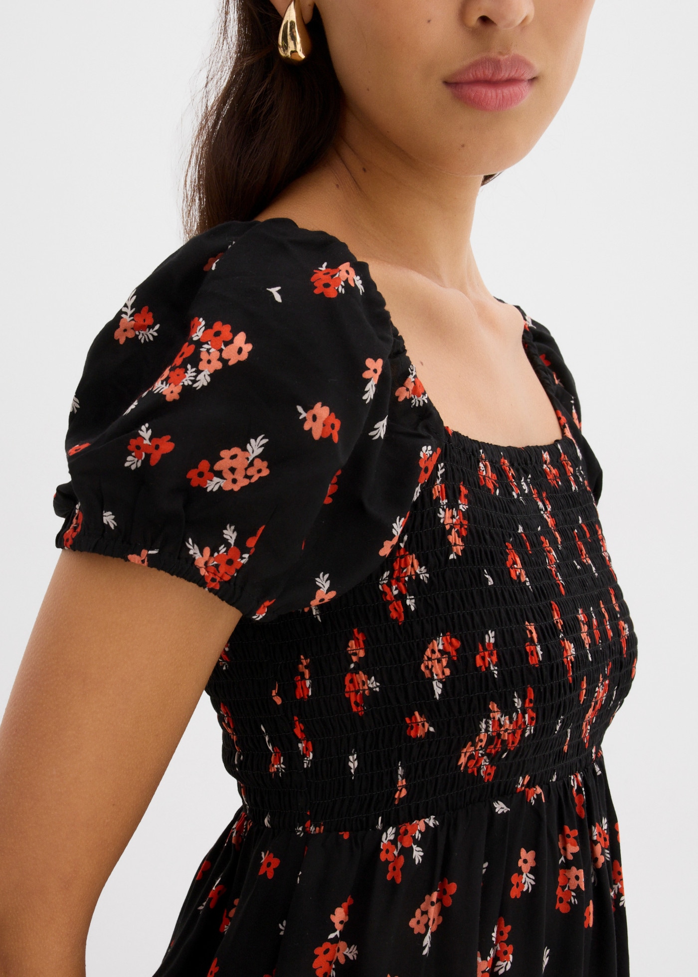 bonprix Minikleid eleganter Stil, figurbetonte Passform, mit Smok-Details, aus Viskose