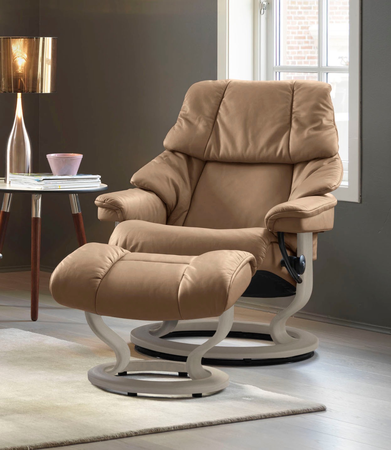 Stressless® Relaxsessel »Reno«, mit Hocker, mit Classic Base, Größe S, M & L, Gestell Whitewash