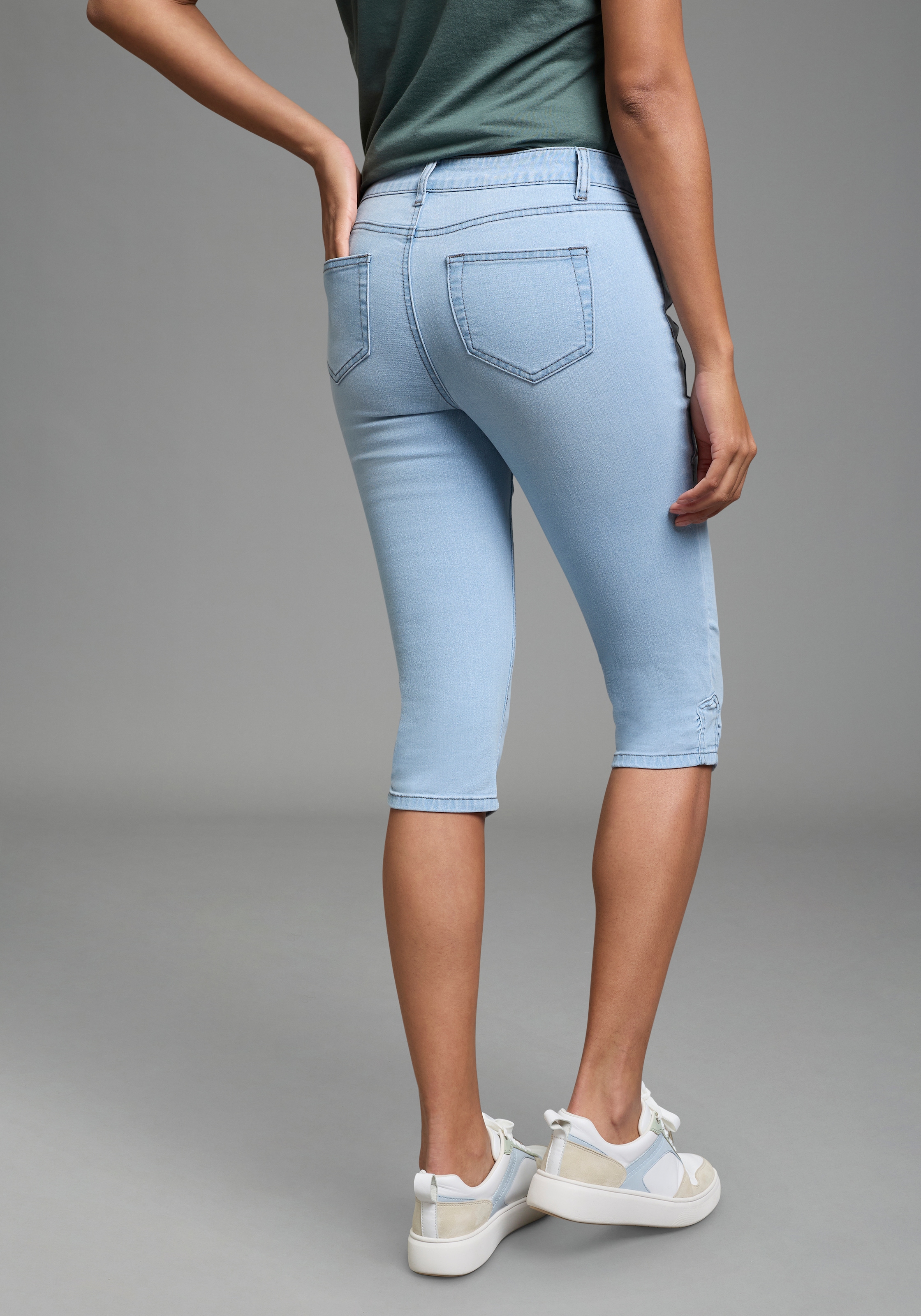 Arizona Caprijeans Skinny Fit, 3/4-Länge, mit Eingrifftaschen und Gesäßtaschen