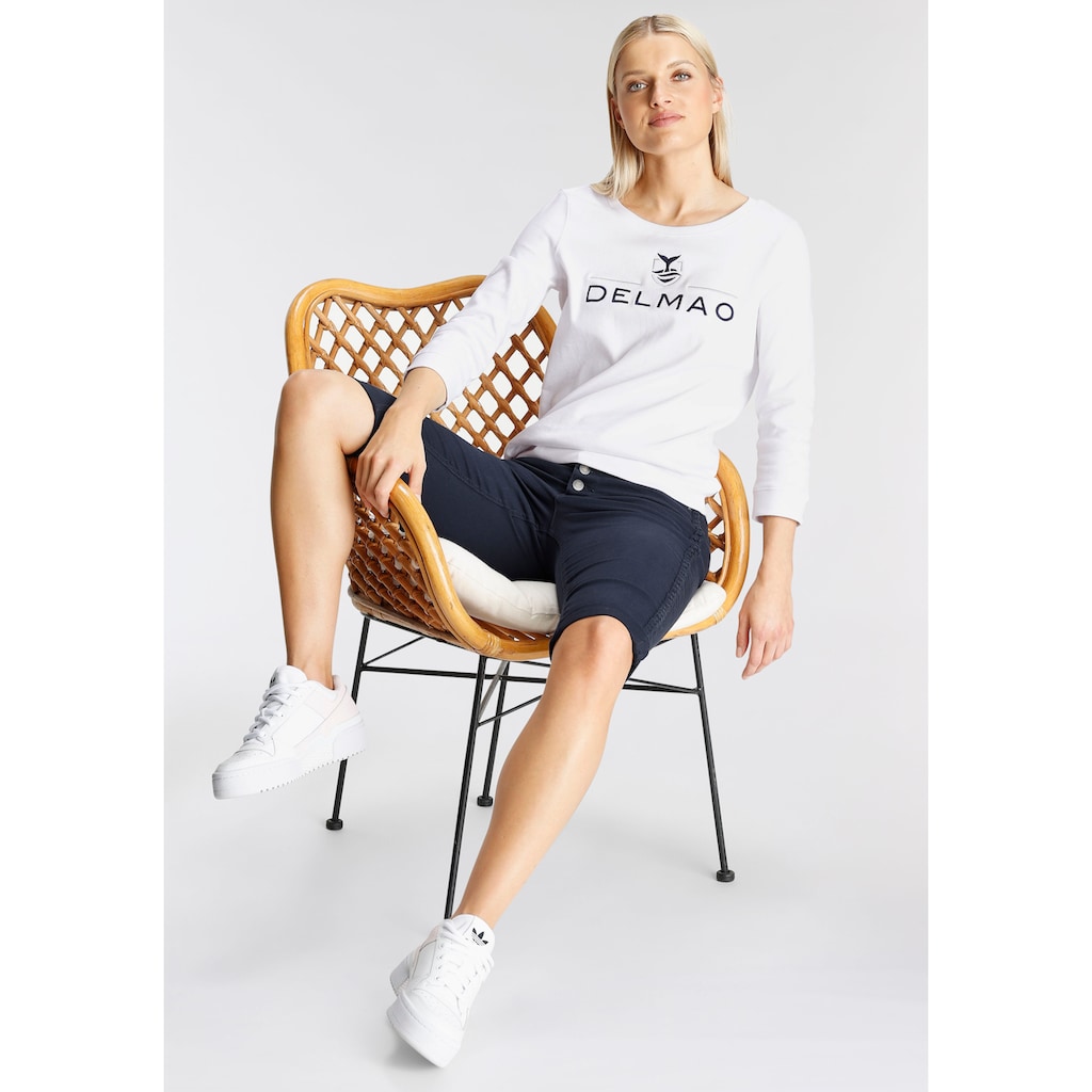 DELMAO Bermudas, mit trendigen Details und kleiner Marken-Logo Stickerei - NEUE MARKE!