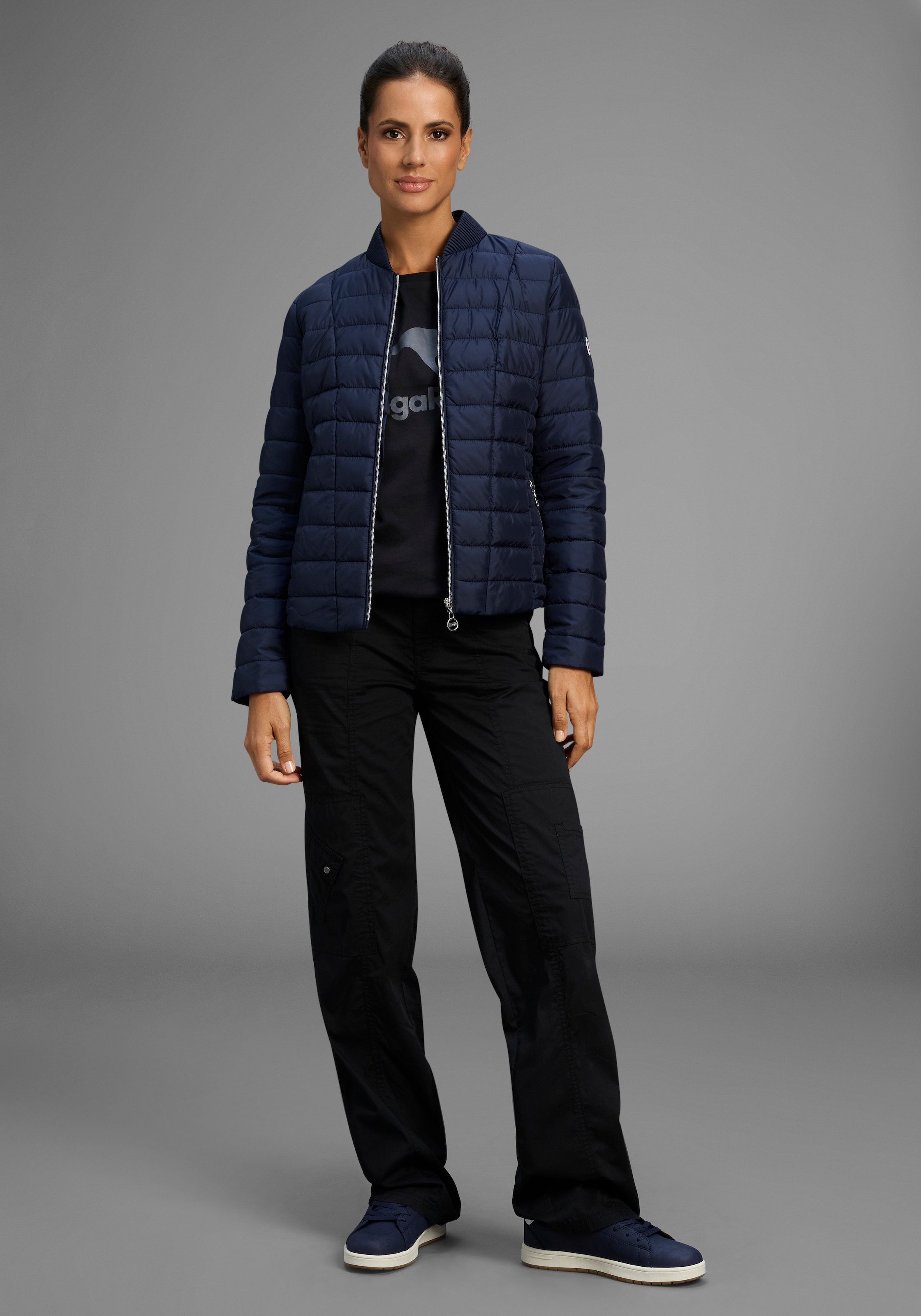KangaROOS Steppjacke, figurbetonter Schnitt, hüftlange Passform