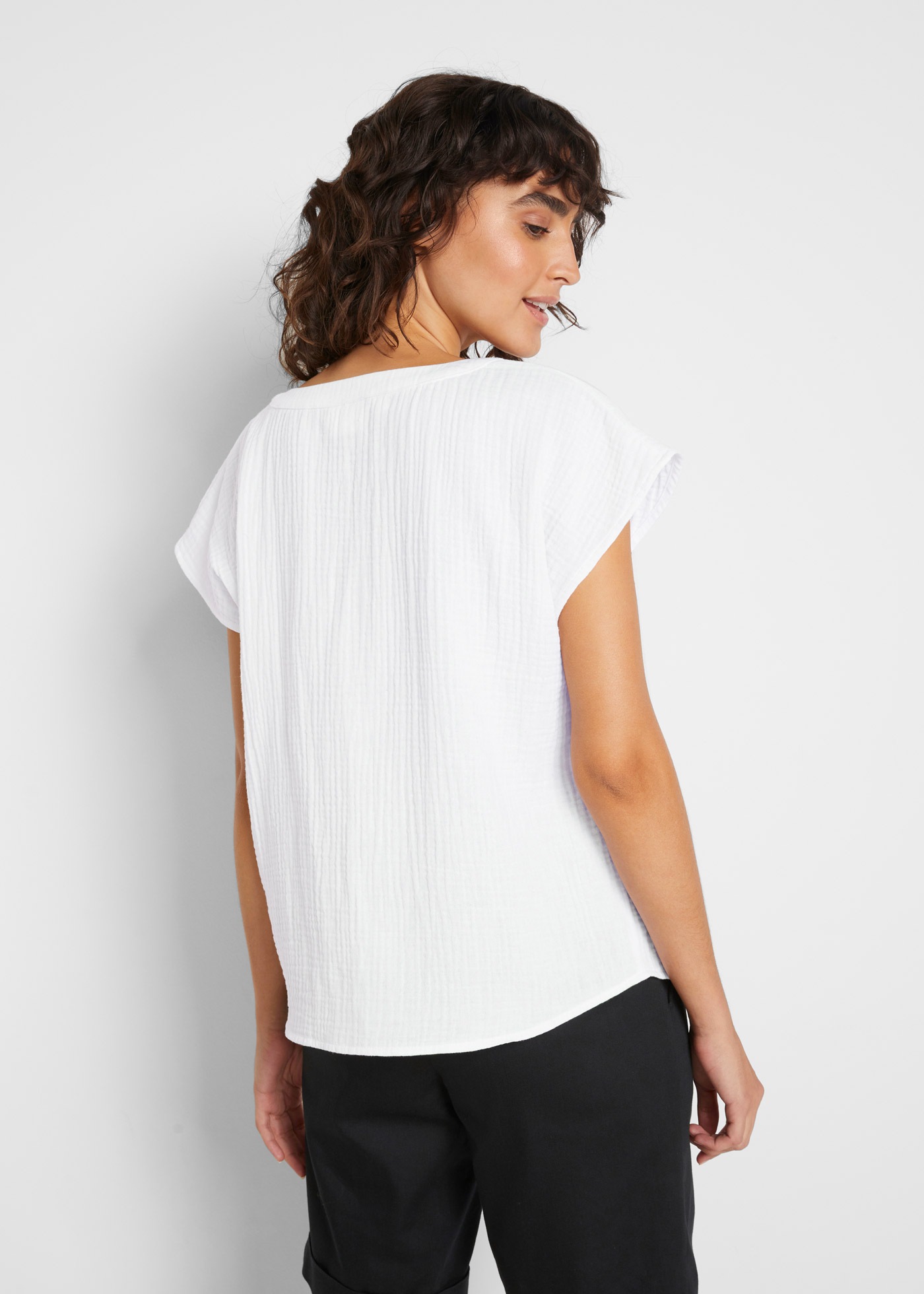 bonprix Shirtbluse »Musselin-Blusentop aus reiner Baumwolle« Oversize-Passform, mit V-Ausschnitt, aus Baumwolle