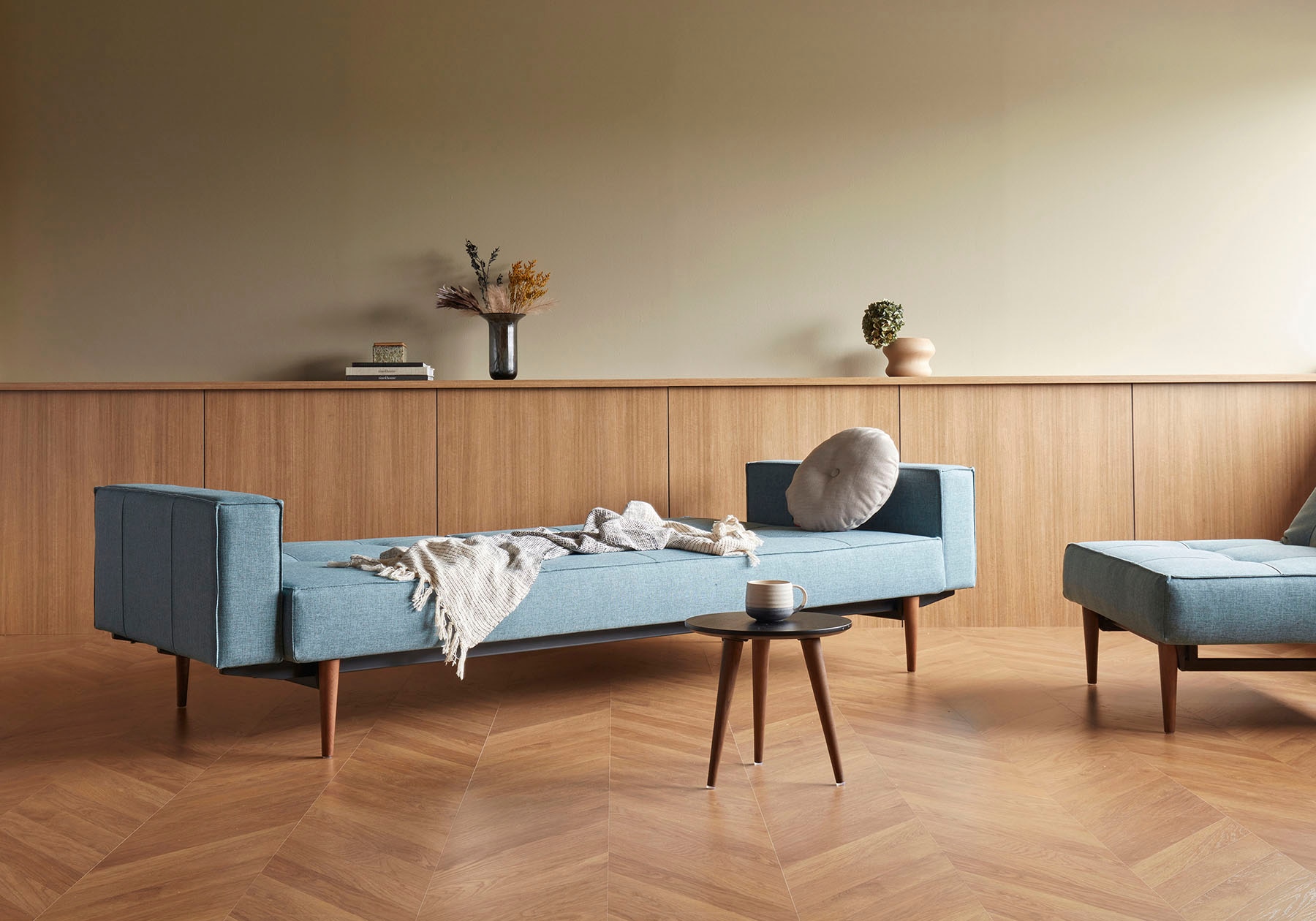 online Design Sofa Beinen, Styletto dunklen skandinavischen in und LIVING INNOVATION »Splitback«, Armlehne kaufen mit ™