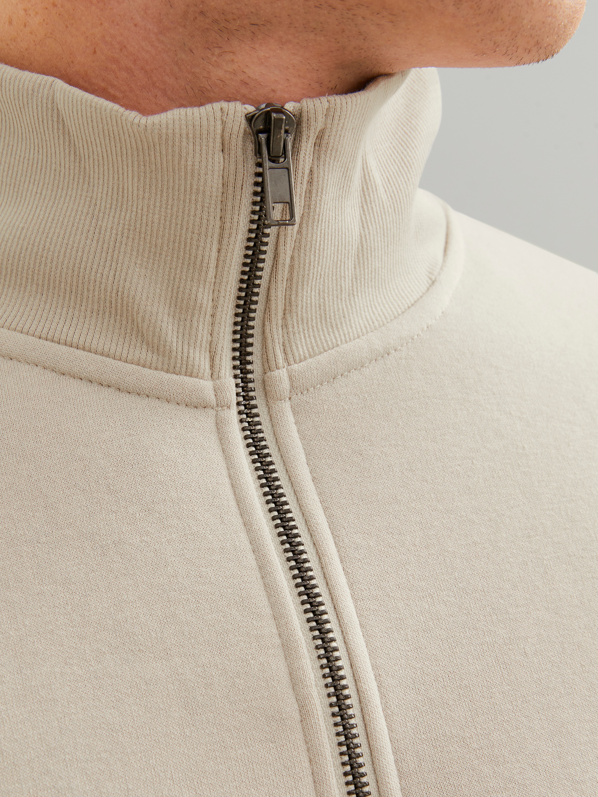 Jack & Jones Sweatshirt »JJEBRADLEY SWEAT HALF ZIP NOOS«, Materialmix, relaxed fit
