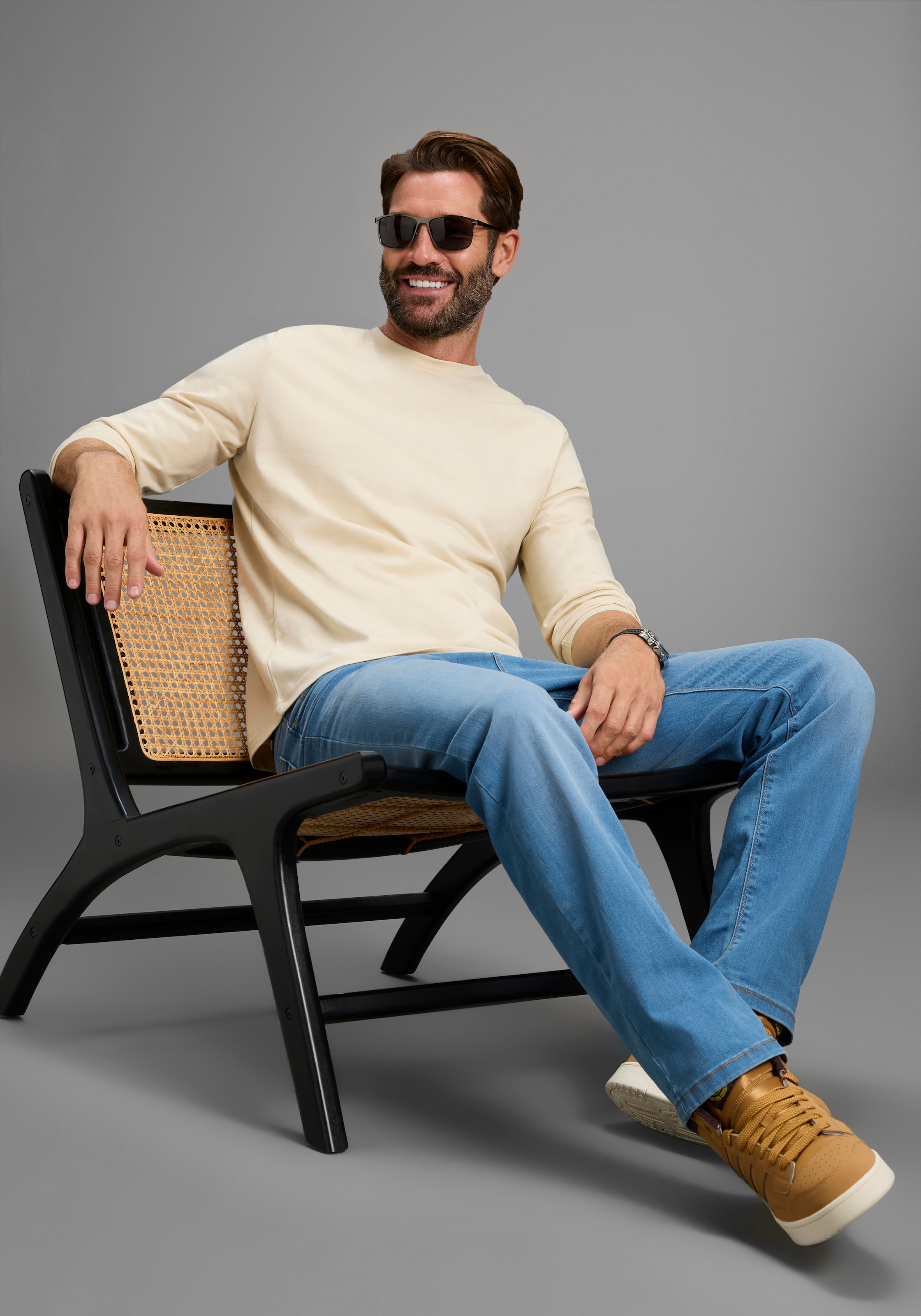 Arizona Straight-Jeans gerades Bein, mit Eingrifftaschen, Gesäßtaschen und Coinpocket