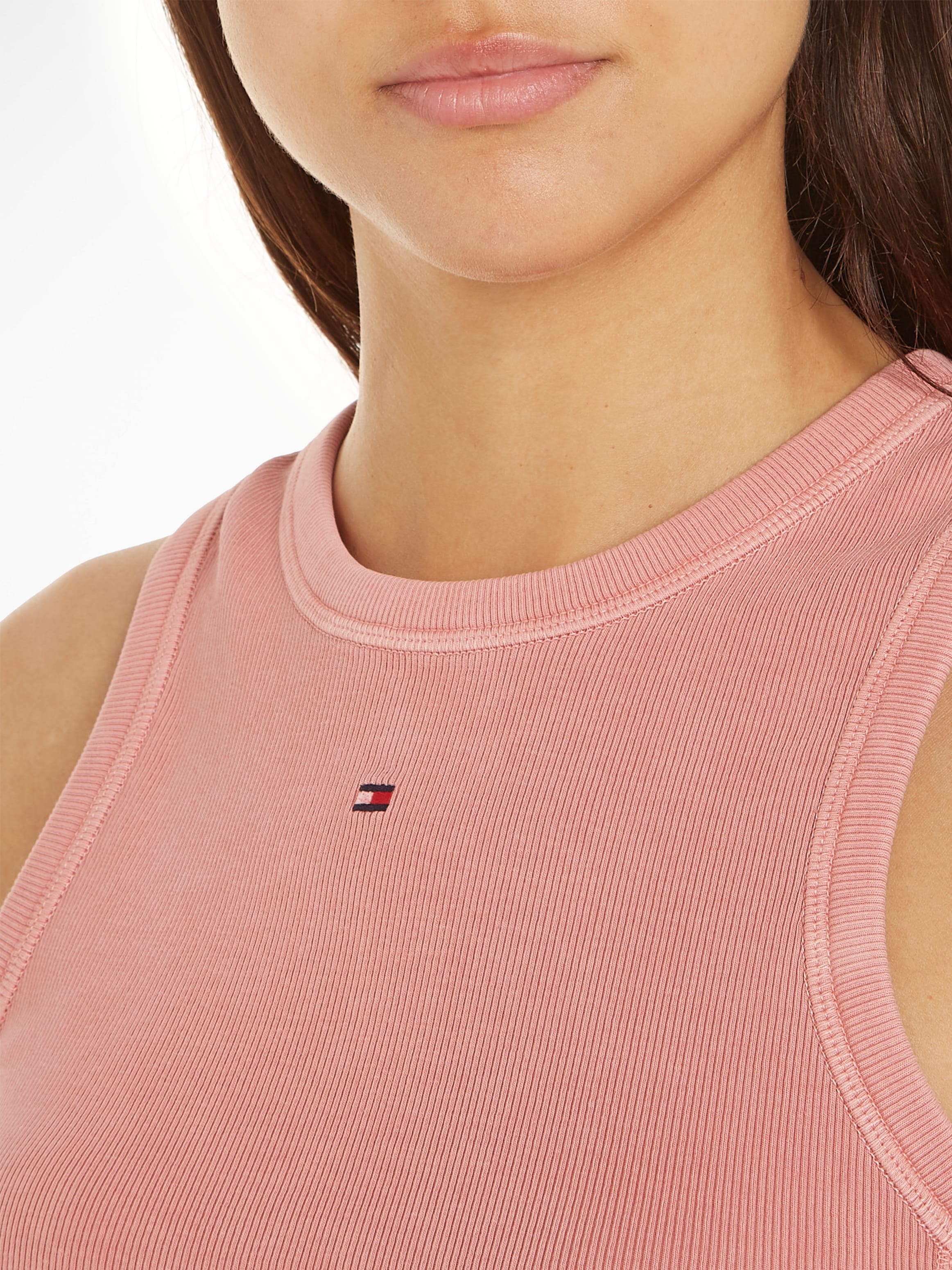 Tommy Hilfiger Rundhalsshirt »MUTED GMD SLIM RIB TANK«, mit Logostickerei