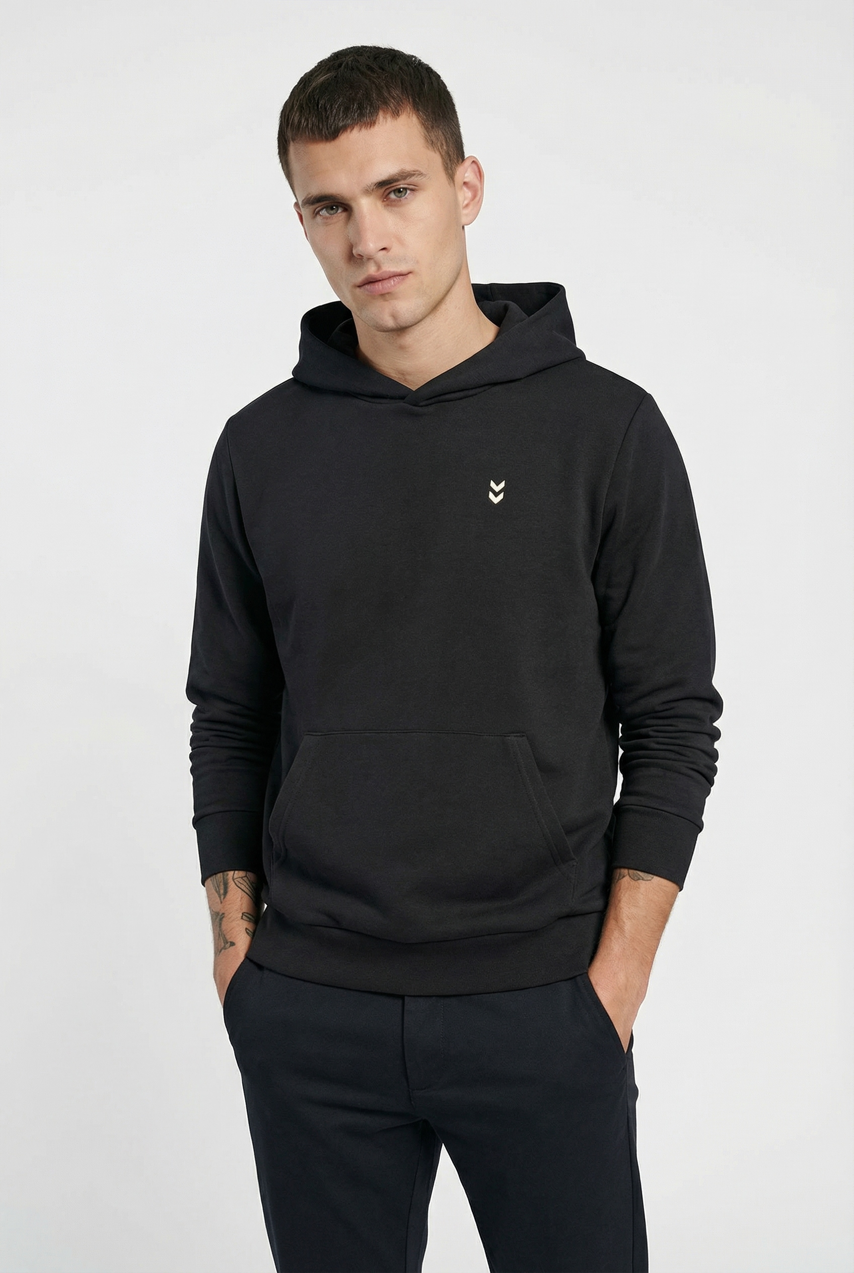 hummel Kapuzensweatshirt »HMLPULSE SWEAT HOODIE«, normale Passform, mit Kapuze, mit angesetztem Bündchen
