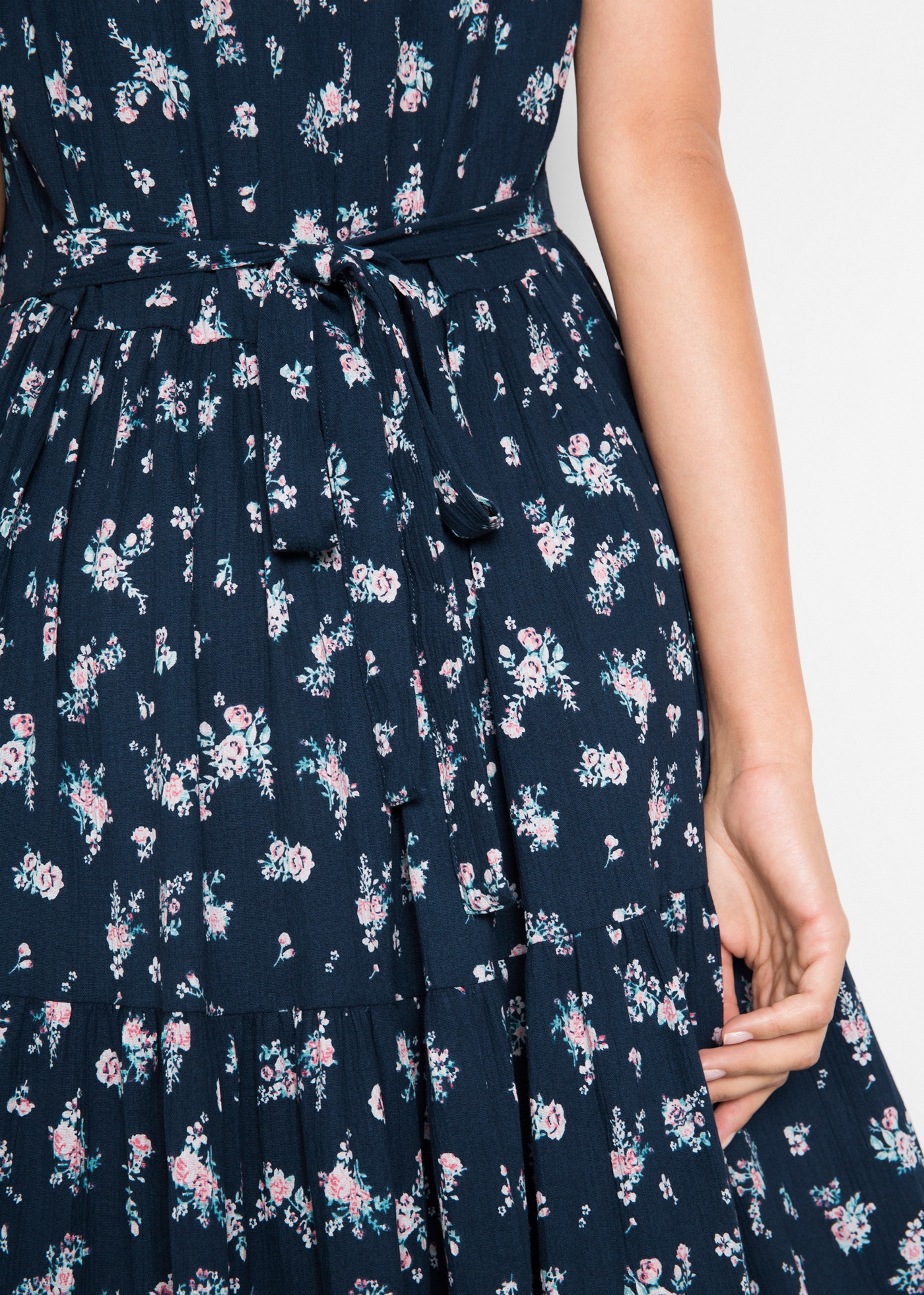 bonprix Maxikleid aus reiner Baumwolle, Loose Fit, Kurzarm-Design, mit Allover-Muster