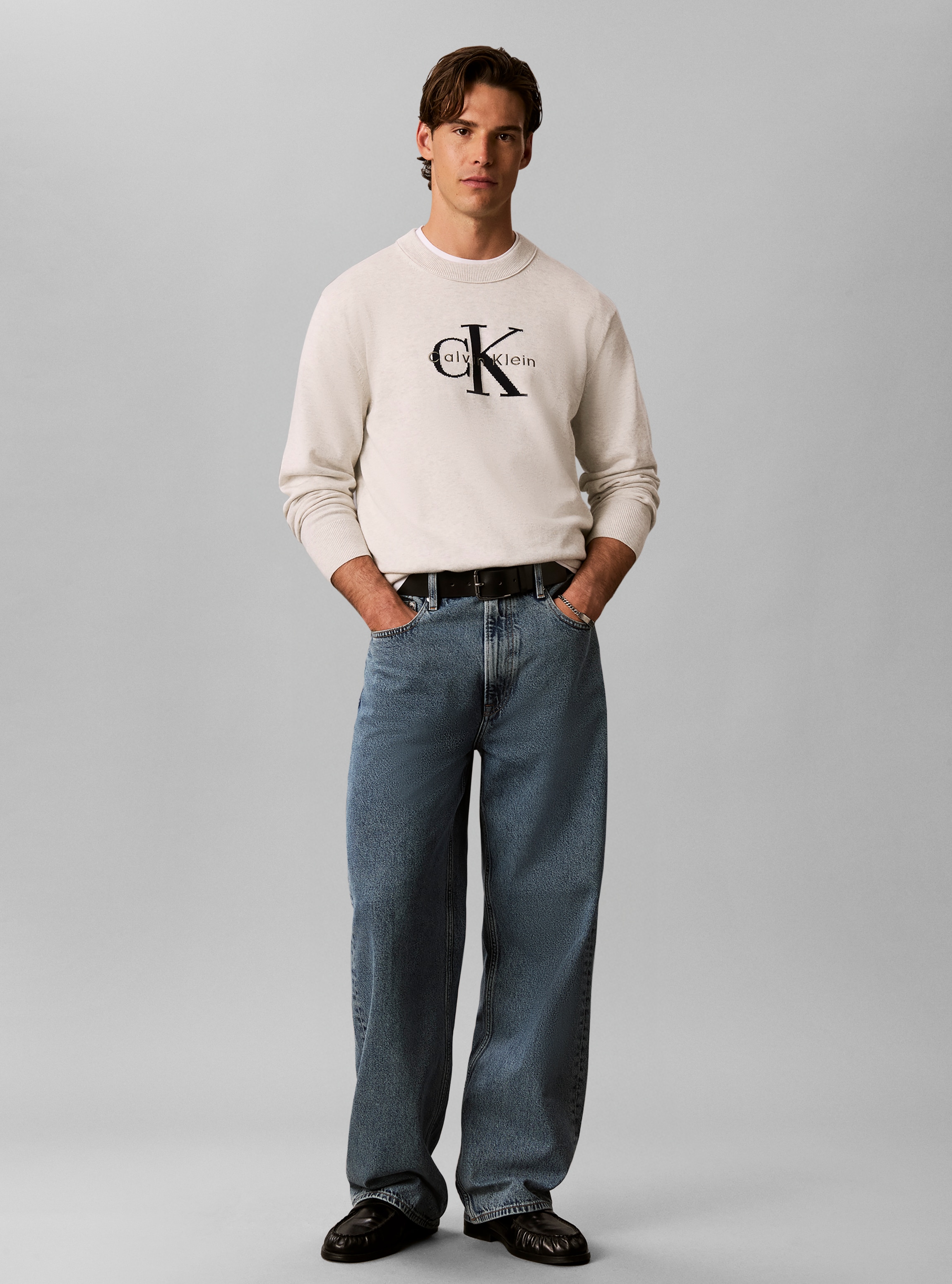 Calvin Klein Jeans Rundhalspullover »COTTON MONOLOGO« Regular fit mit Rundhalsausschnitt