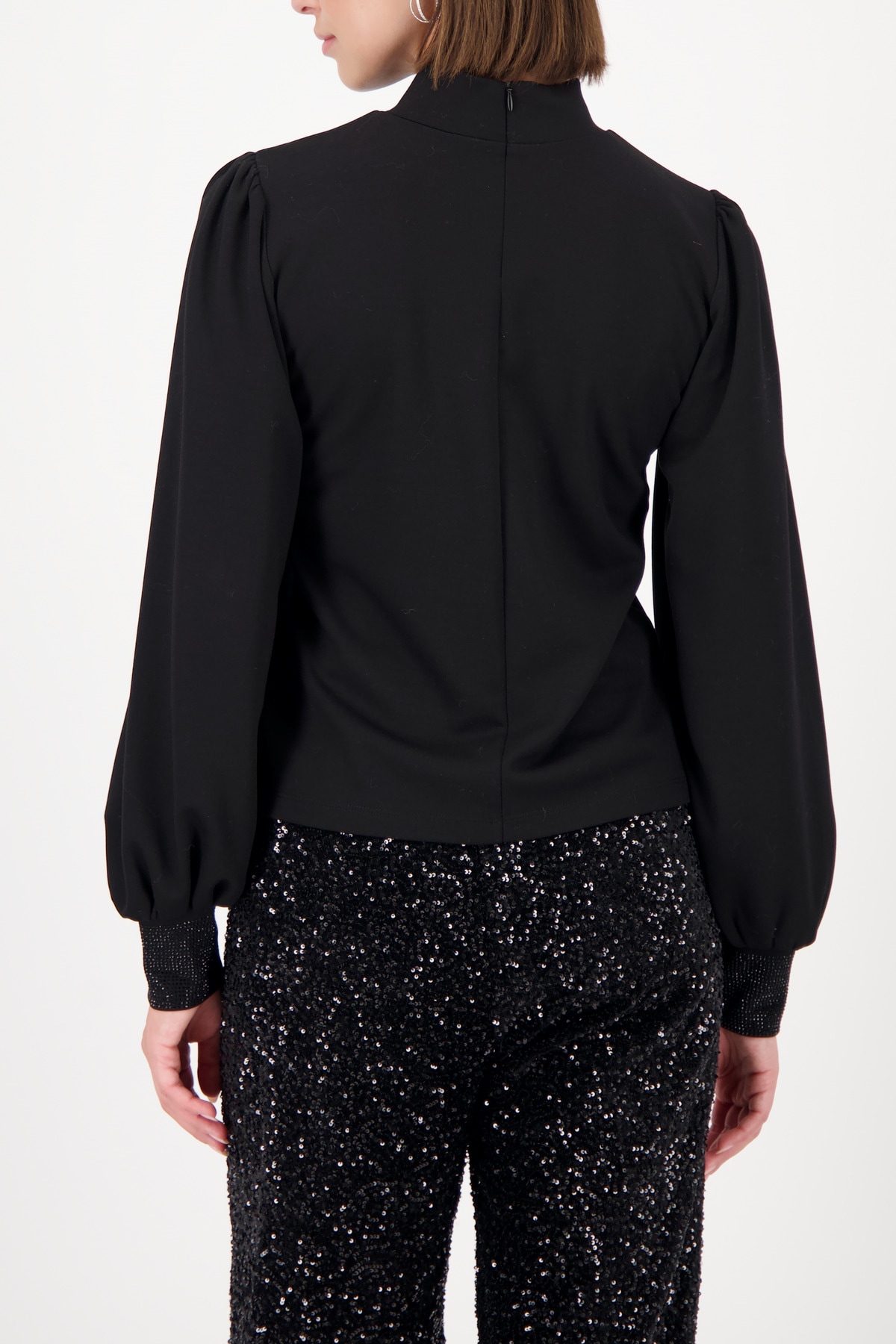 Monari Sweatshirt »Sweatshirt Cut out + Schmuck«, Regular fit mit Stehkragen
