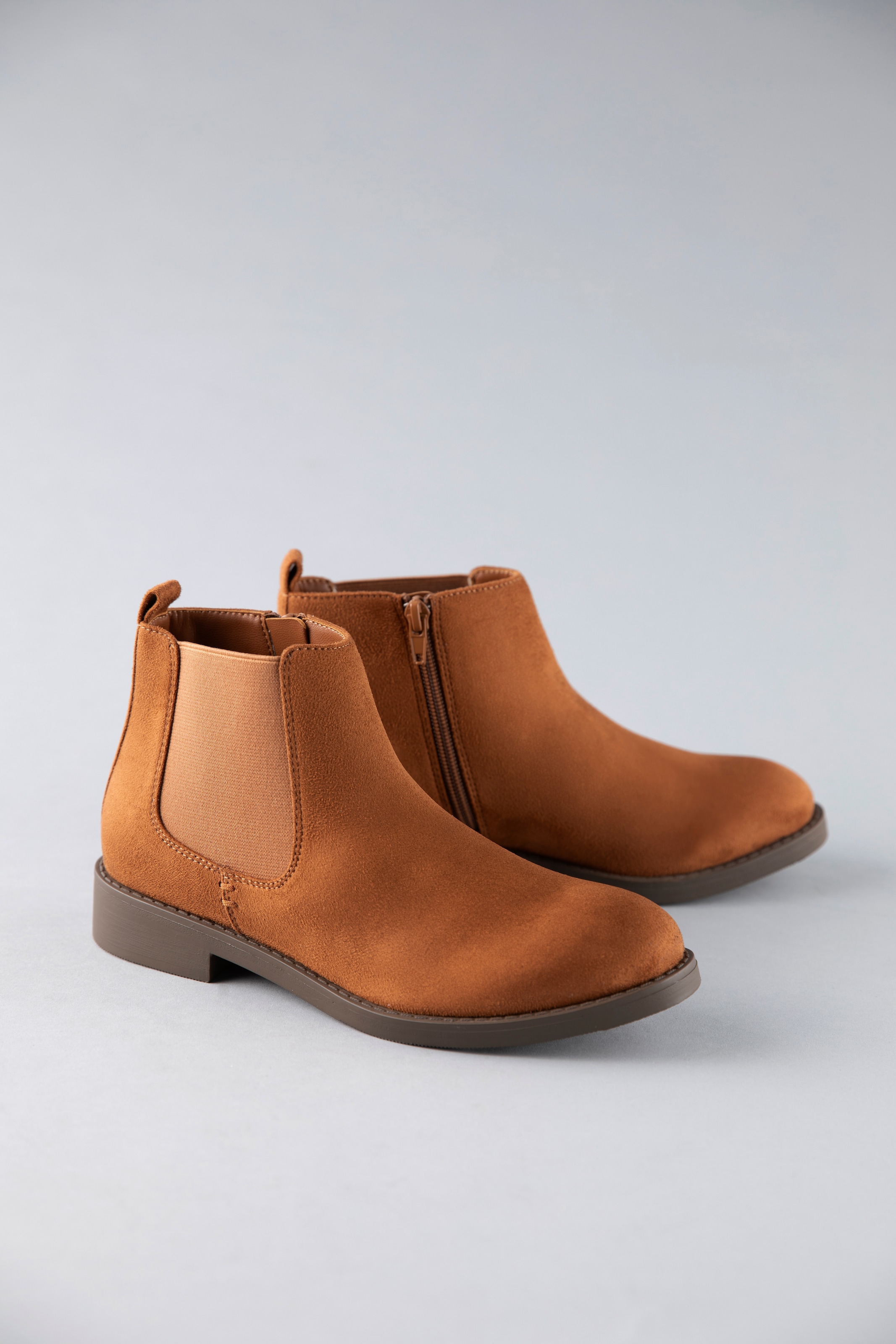 Aniston SHOES Chelseaboots, Stiefelette, Blockabsatz, mit breitem Stretch - NEUE KOLLEKTION