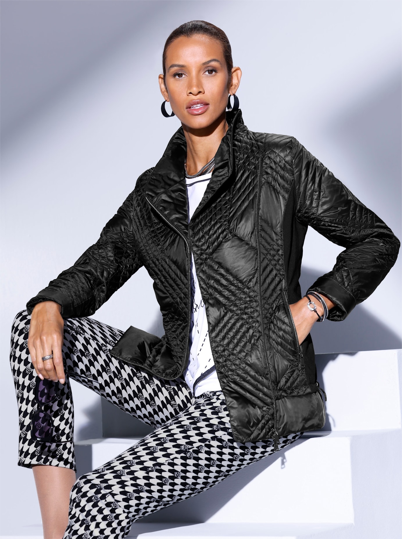 Creation L Damen Daunenjacke ohne Kapuze in schwarz, Größe 36