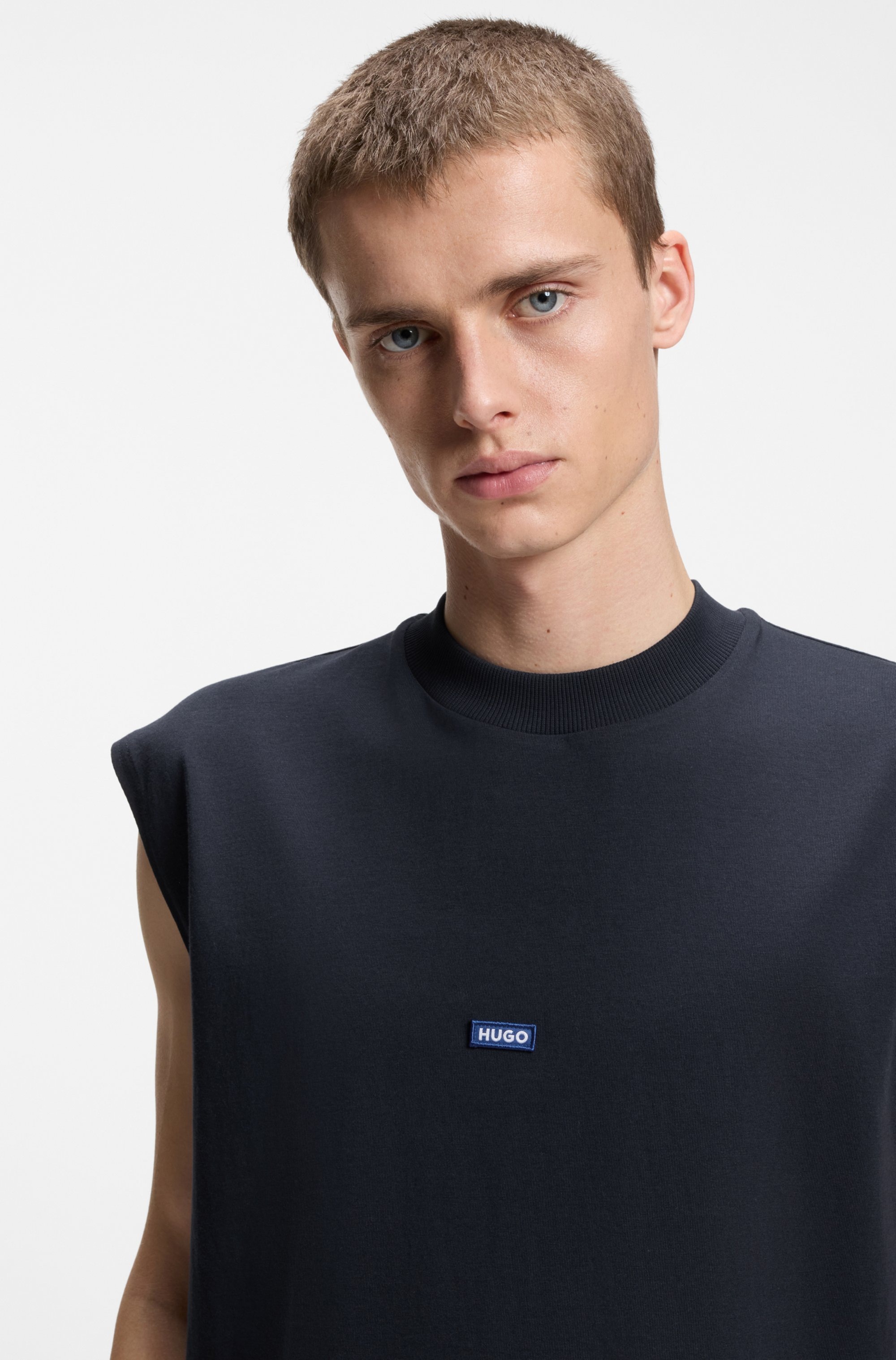 HUGO Blue T-Shirt »Navertz« mit Hugo-Label