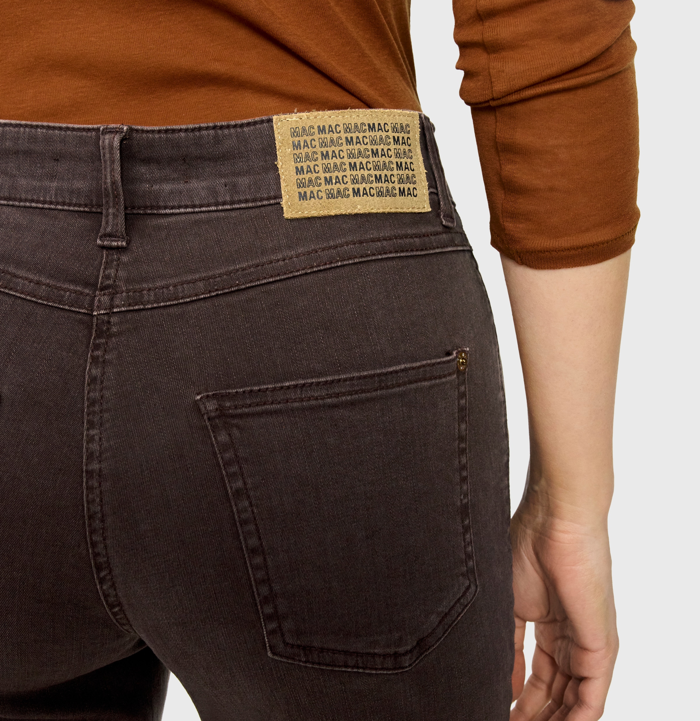 MAC Straight-Jeans »MACMELANIE« Figurformende Denim-Qualität mit hervorragendem Rücksprung-Verhalten