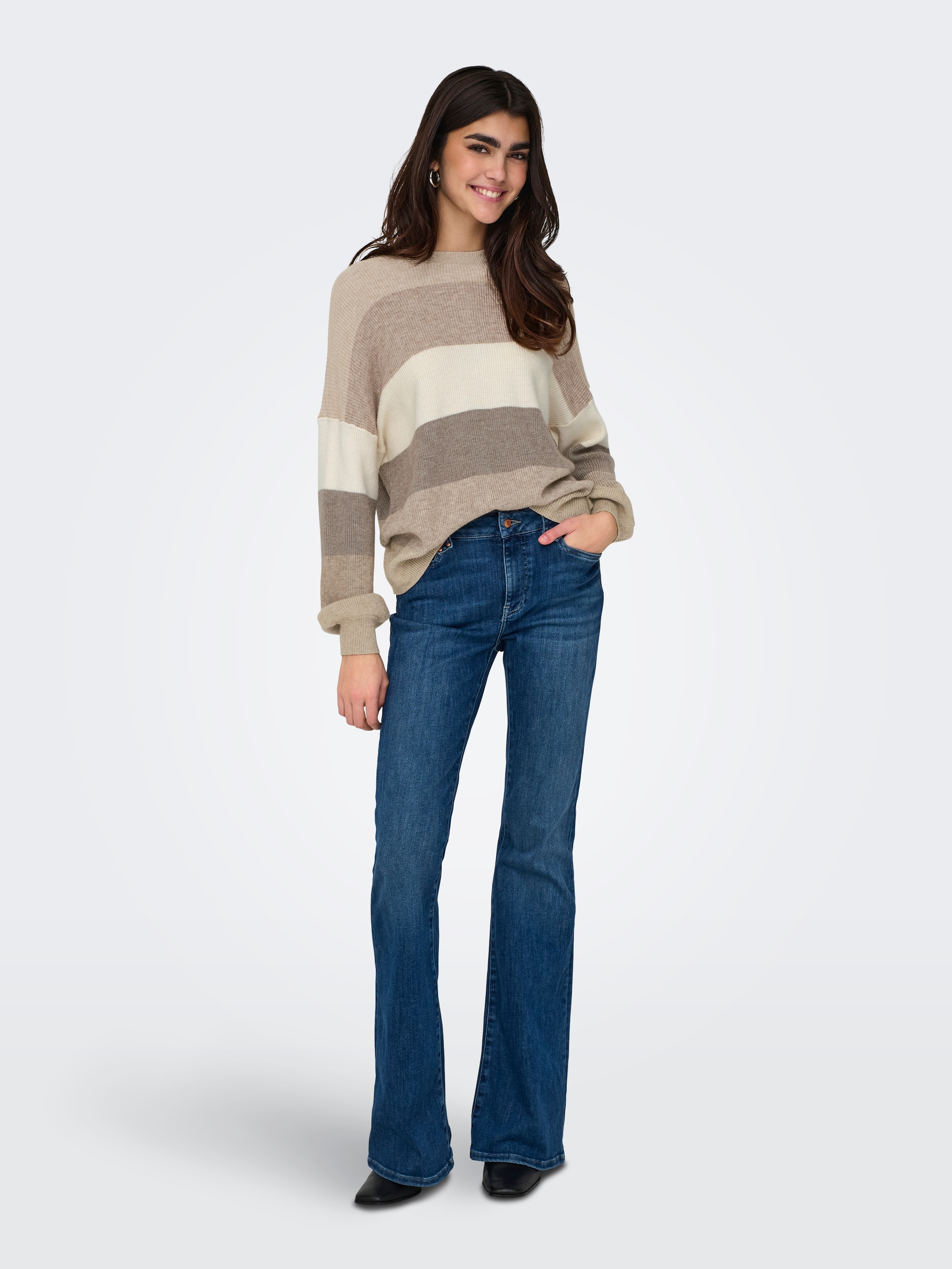 ONLY Strickpullover »ONLATIA L/S STRIPE PULLOVER KNT NOOS«, mit dem auffälligen Streifenmuster