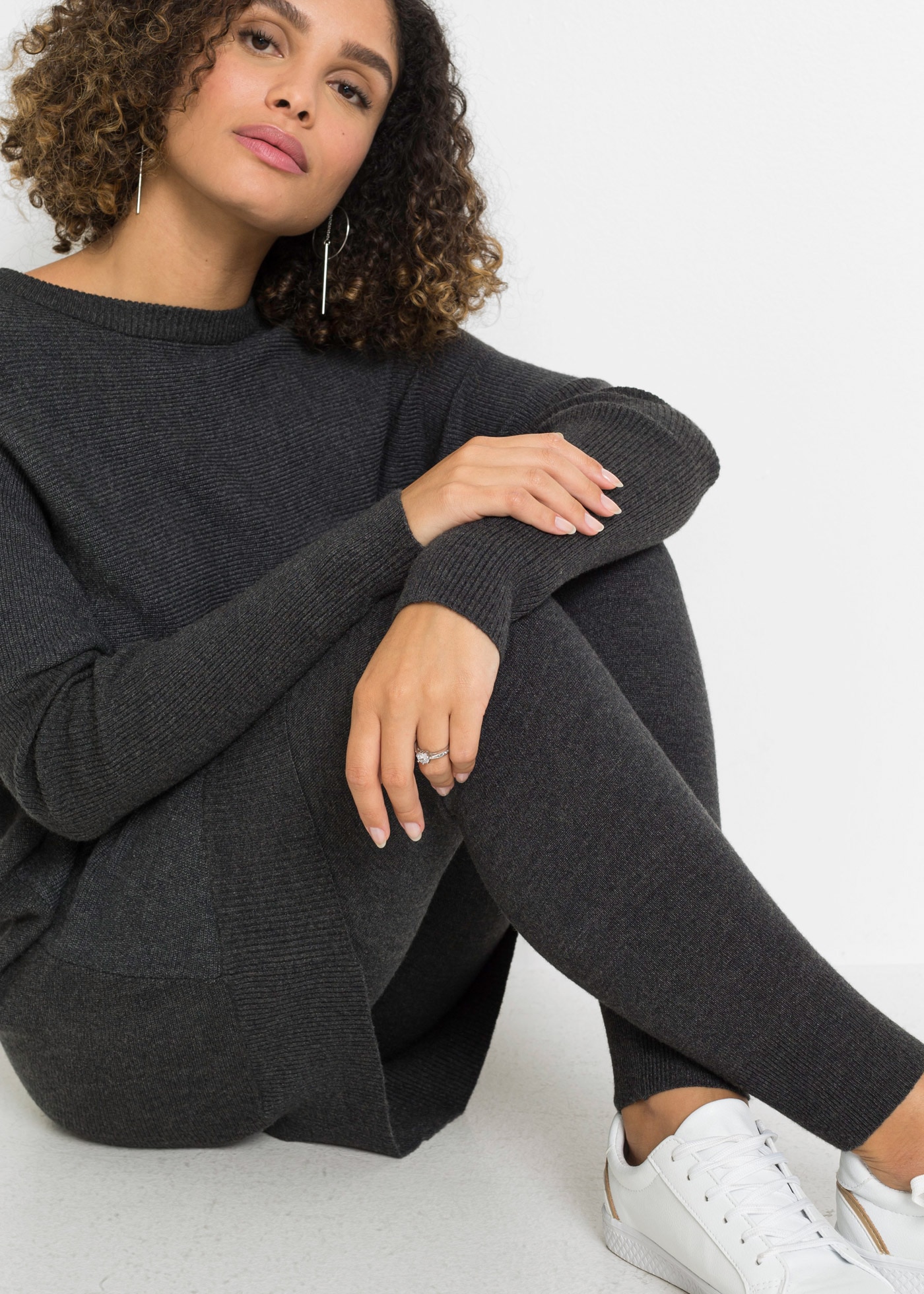 bonprix Longpullover aus Viskose-Mix, mit Langarm, für Wintermode, Oversize Passform