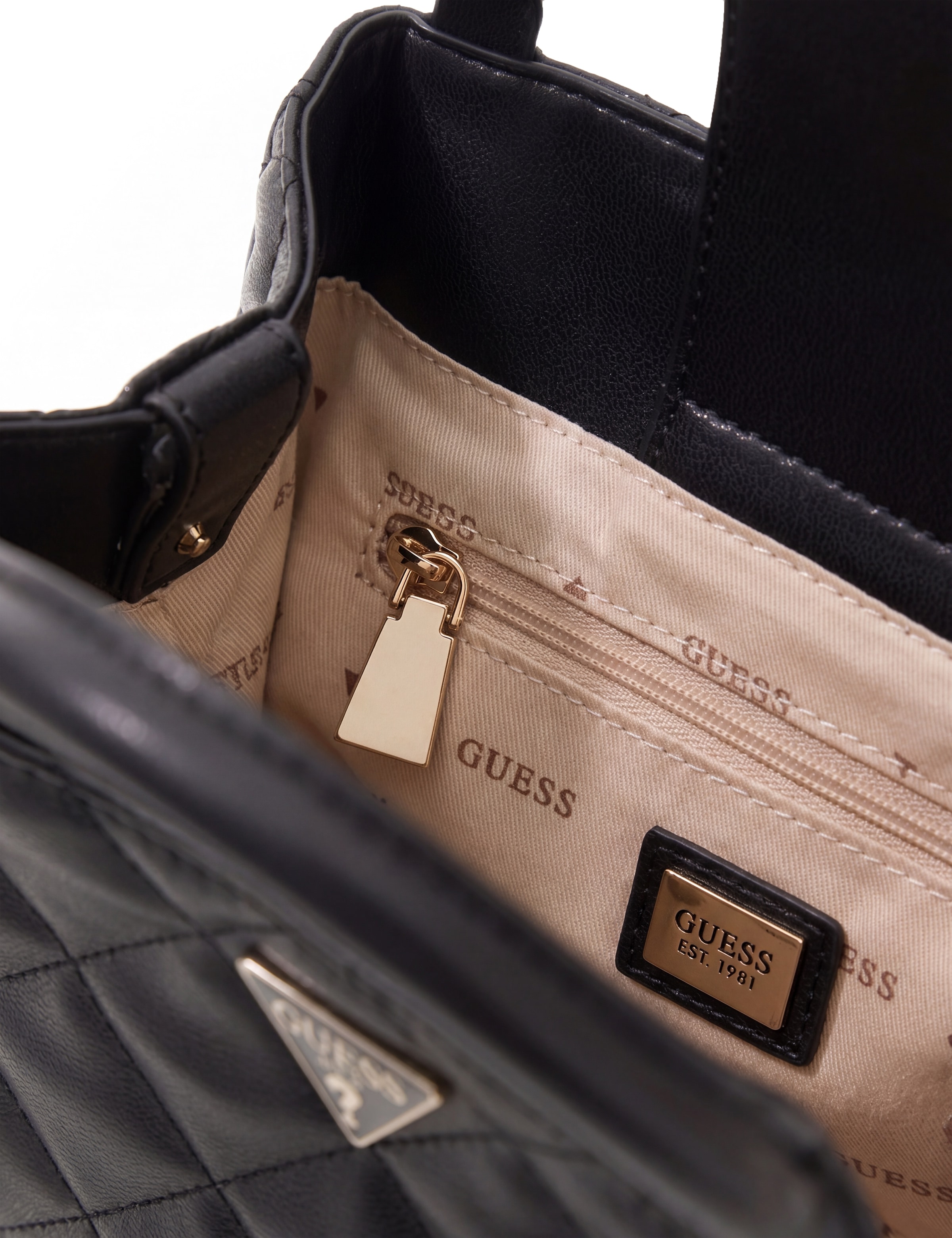 Guess Schultertasche »JULIET MINI SATCHEL« Damen Henkeltasche, Umhängetasche mit edlem Dreieckslogo