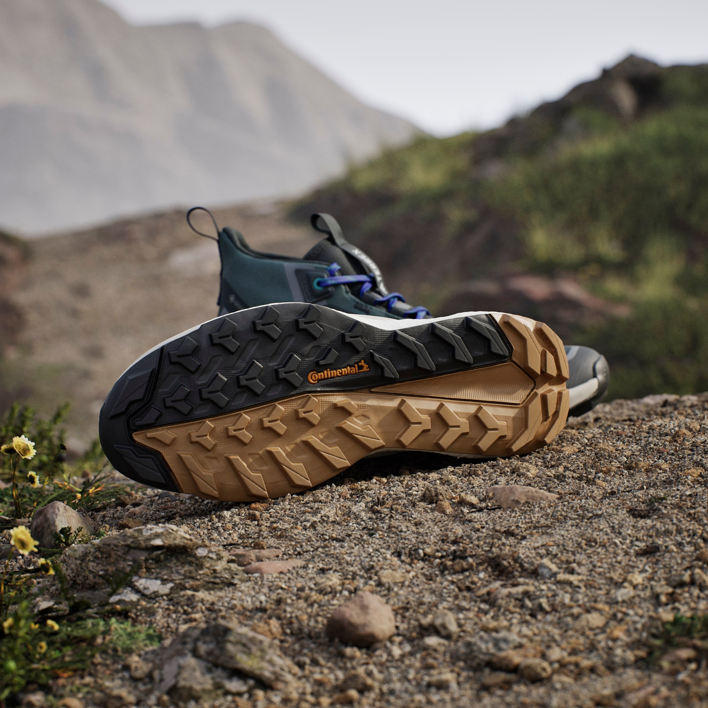 adidas TERREX Wanderschuh »TERREX FREE HIKER 2.0 GORE-TEX«  wasserdicht dank Gore-Tex Membrane