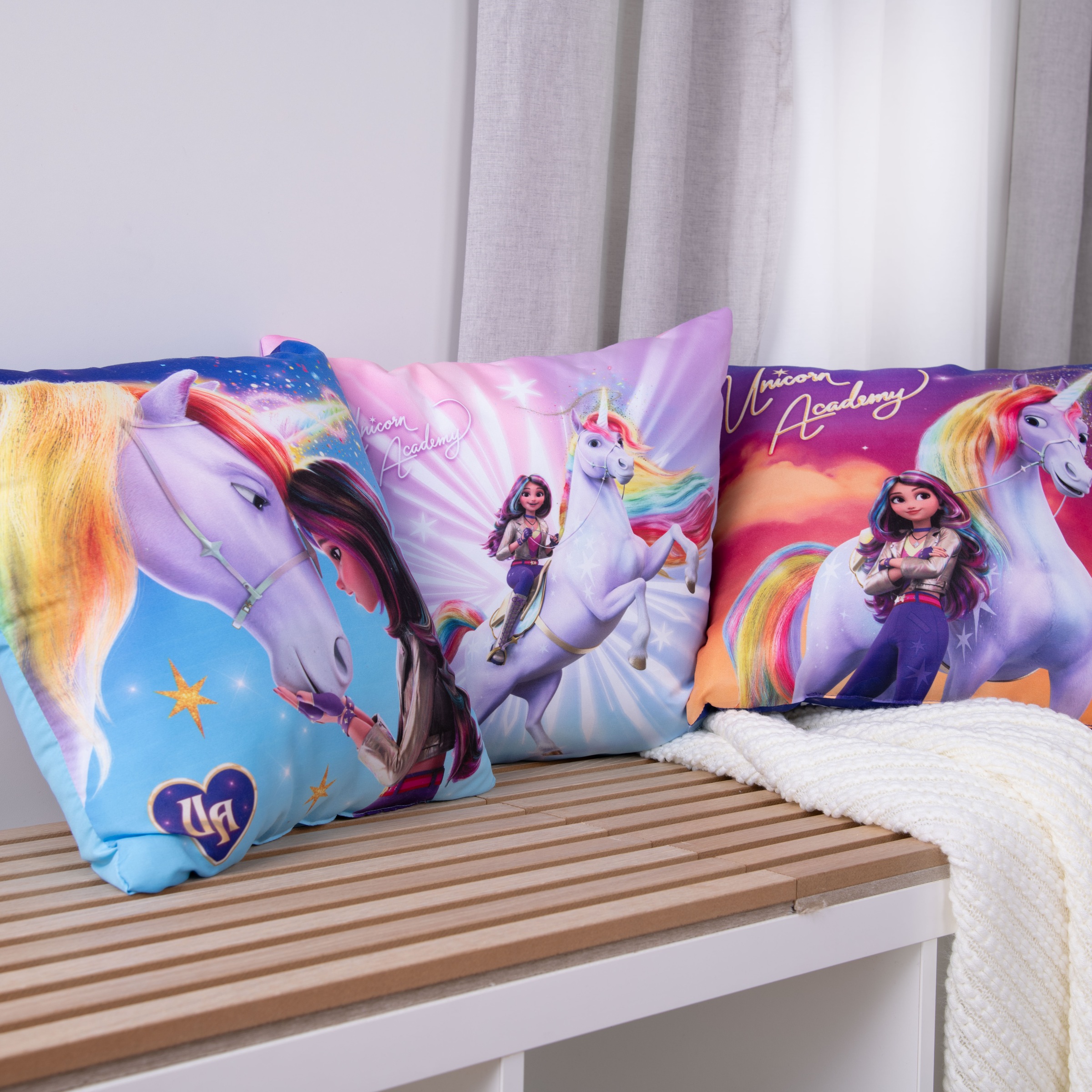 Unicorn Academy Dekokissen »Unicorn Academy«, hochfarbig bedruckt