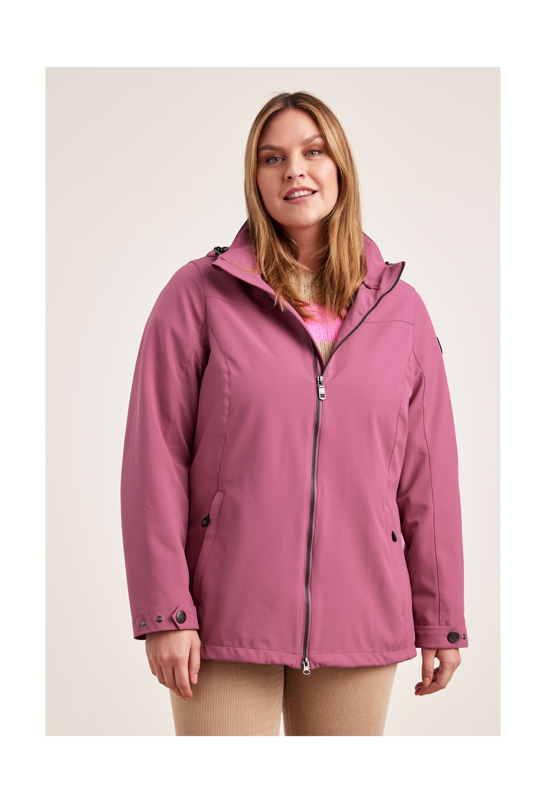STOY Softshelljacke »STS 1 WMN SFTSHLL JCKT«, Damen Softshelljacke: wasserabweisend, atmungsaktiv, umweltfreundlich