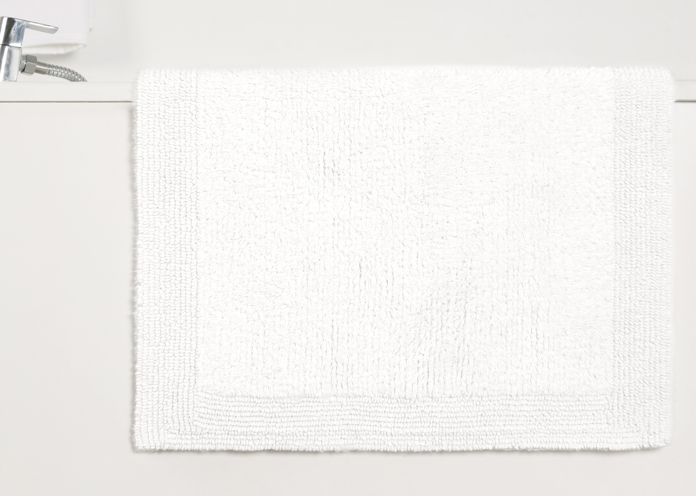 my home Badematte »Kapra, Badvorleger, Badezimmer Teppich« Höhe 14 mm beidseitig nutzbar | fußbodenheizungsgeeignet | strapazierfähig mit Bordüre, Badteppich, Badematte, Baumwolle