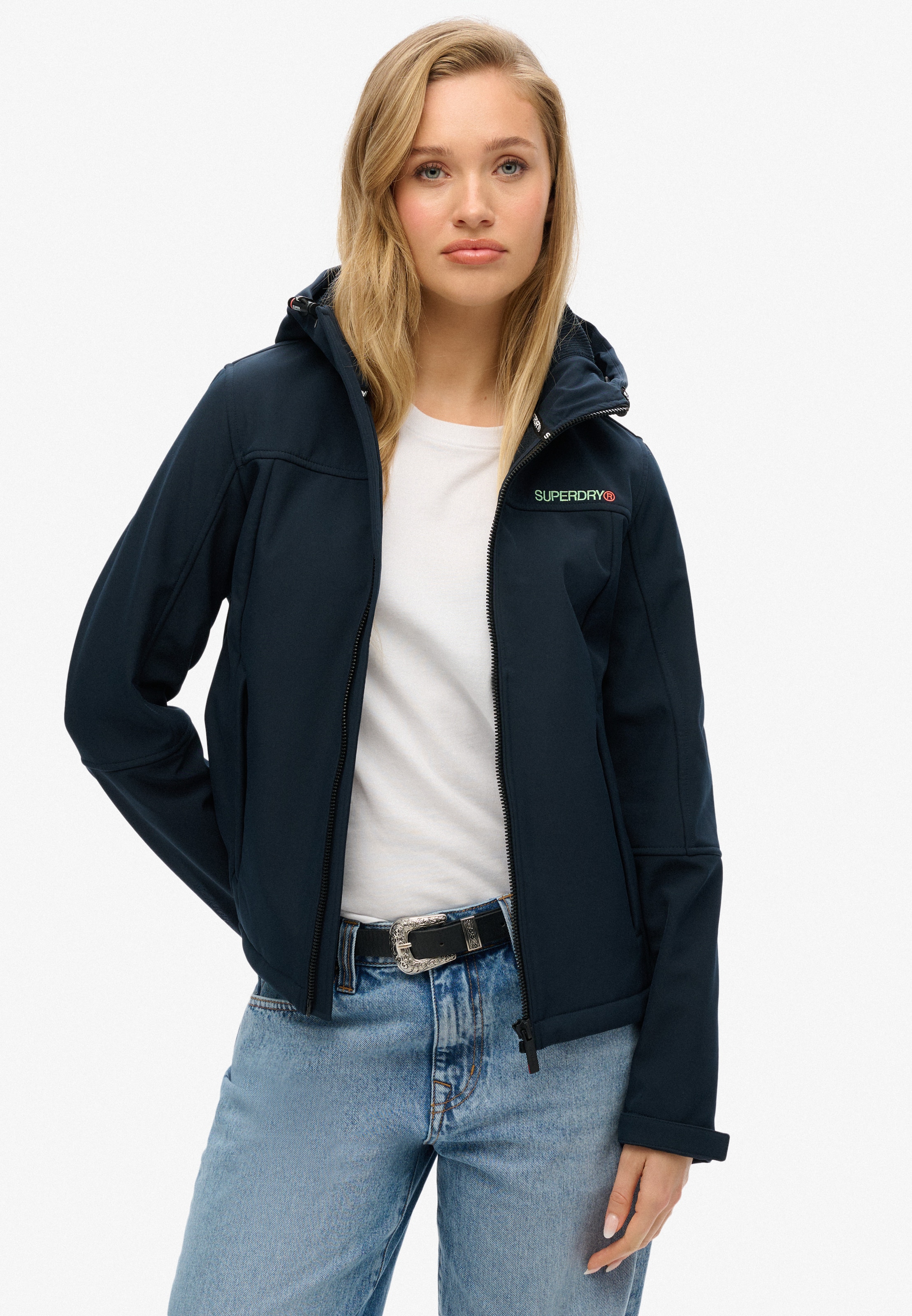 Superdry Outdoorjacke »HOODED CLASSIC TREKKER JKT«, mit Kapuze