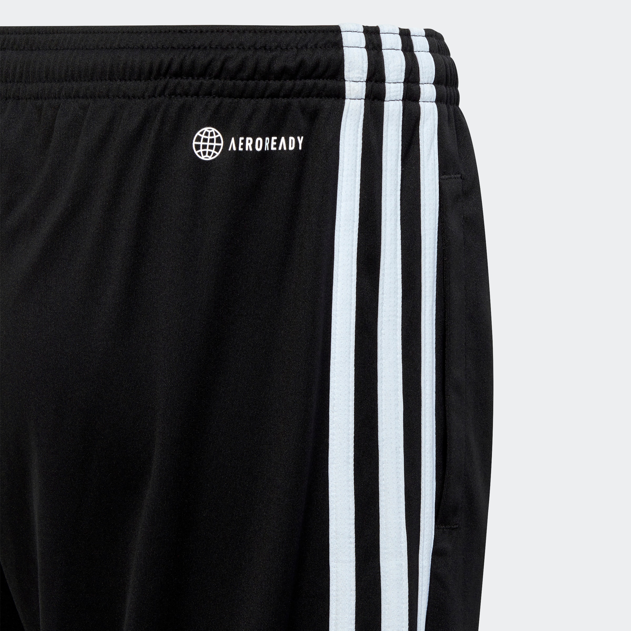 adidas Sportswear Shorts »TRAIN ESSENTIALS AEROREADY 3-STREIFEN REGULAR-FIT«, (1 tlg.)