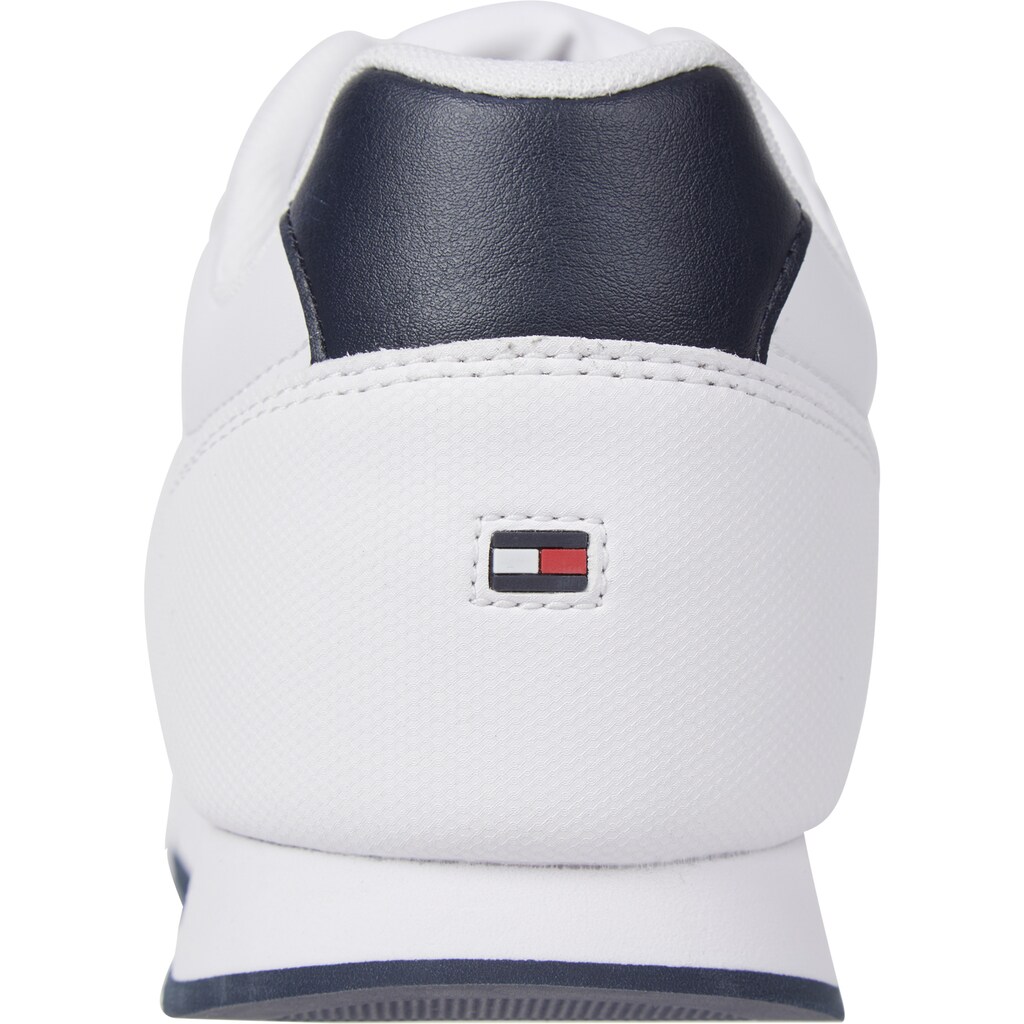 Tommy Hilfiger Sneaker »CORE LO RUNNER PU LTH«, mit seitlichen Streifen, Freizeitschuh, Halbschuh, Schnürschuh