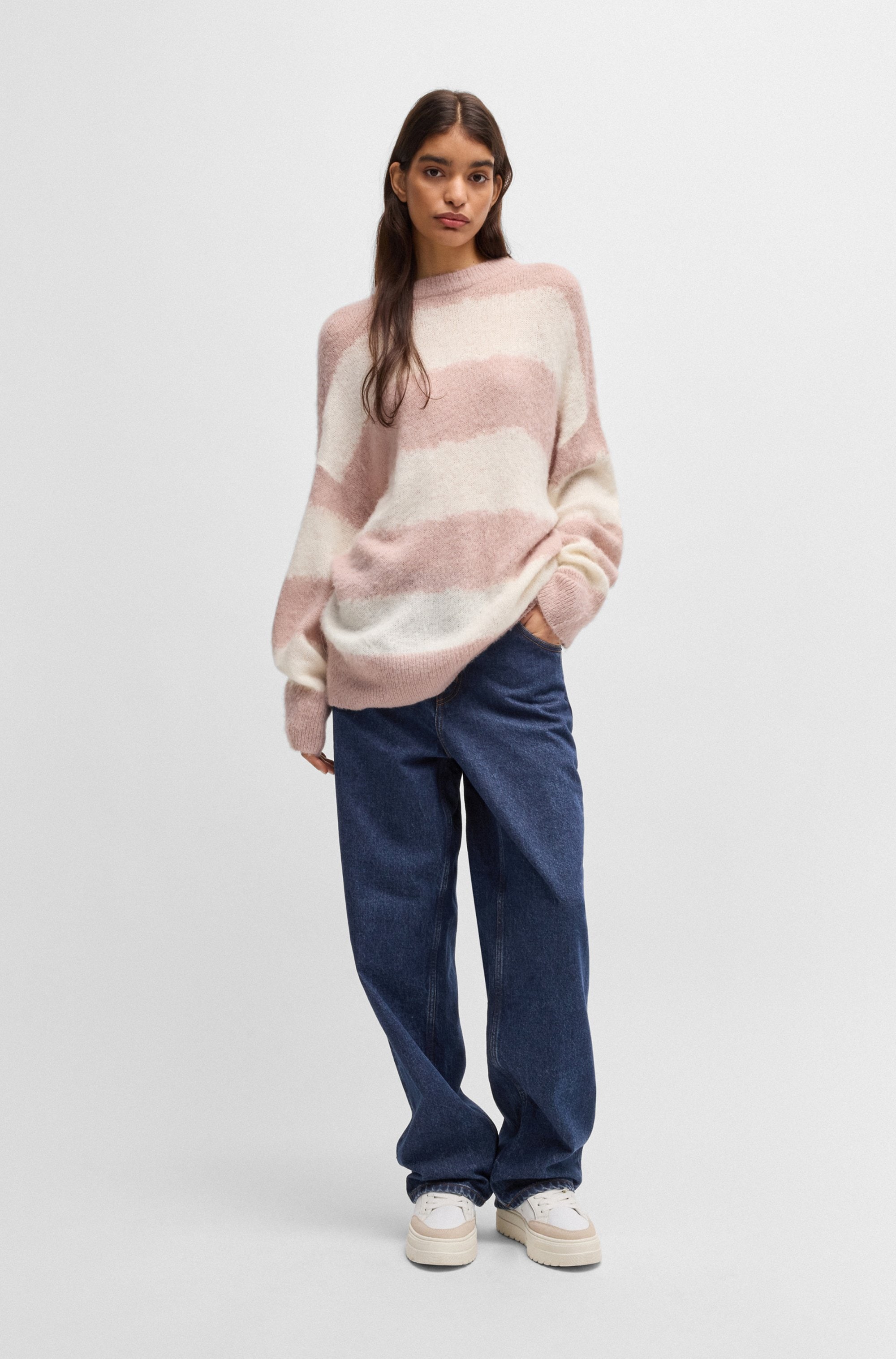 HUGO Blue Relax-fit-Jeans »Leni«, mit charakteristischer Stickerei