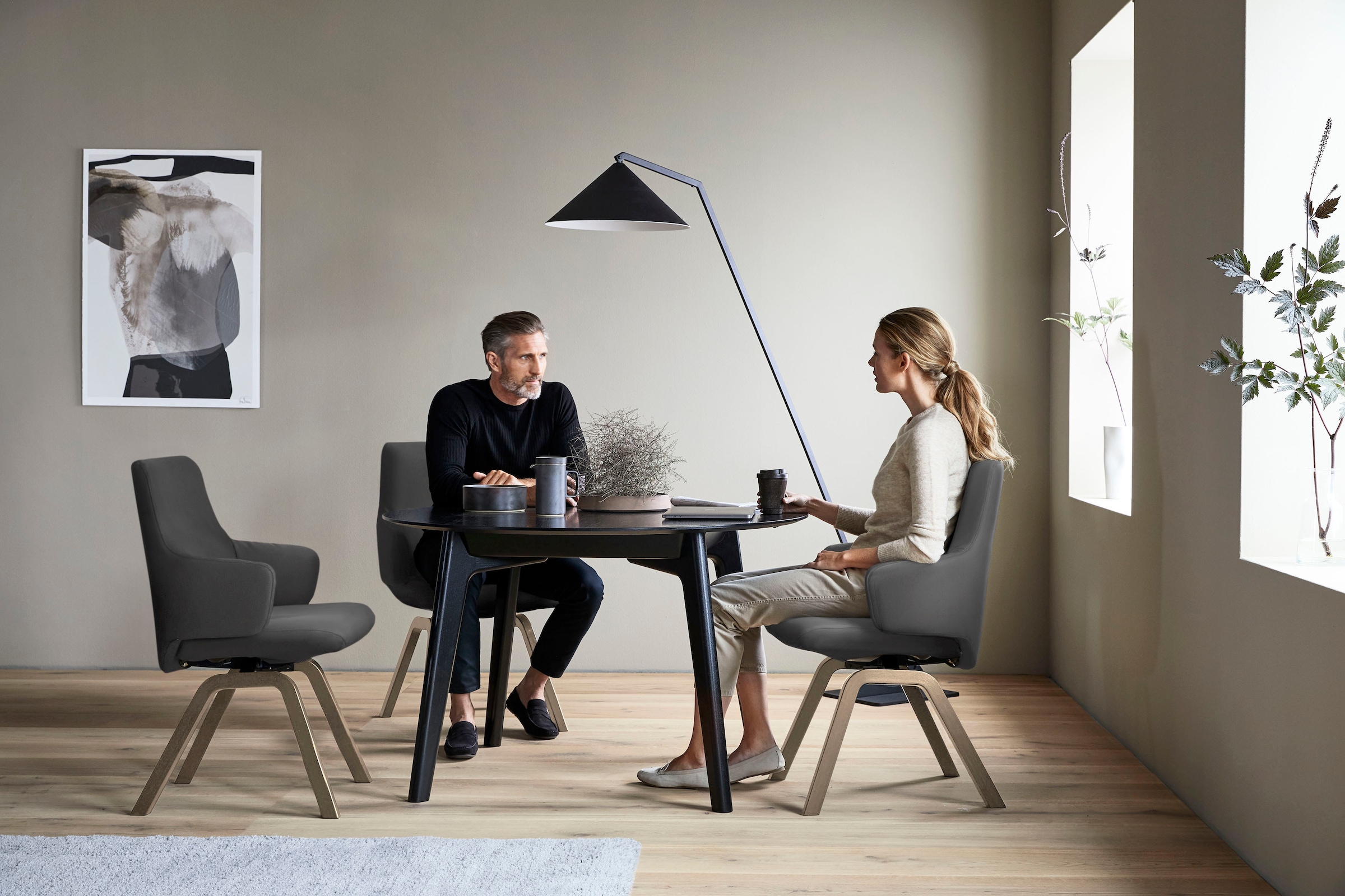 Stressless® Polsterstuhl »Laurel«, Leder PALOMA, Low Back mit Armlehne, Größe L, mit schräggestellten Beinen in Eiche