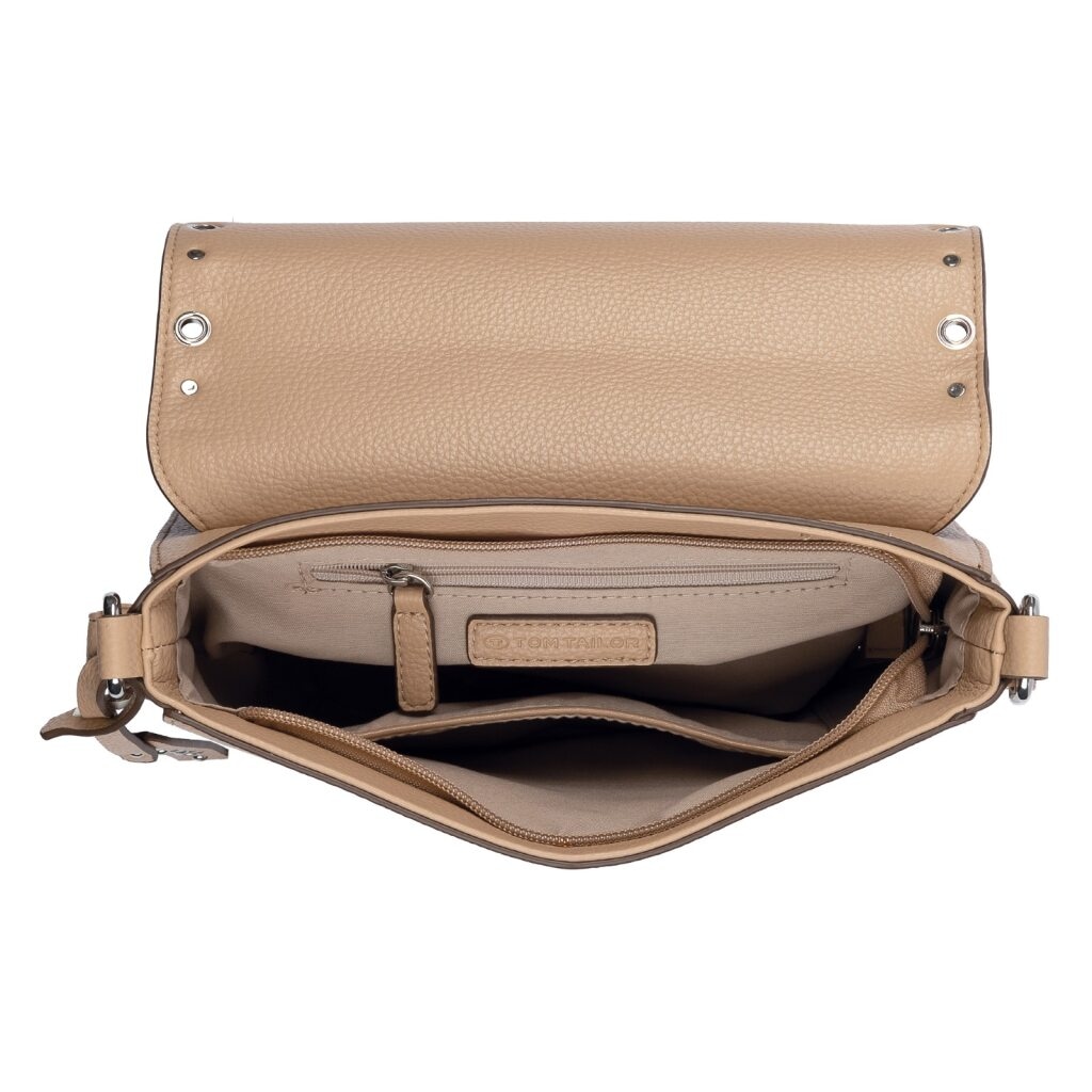 TOM TAILOR Satteltasche »Elaria« Western-Chic mit Nieten und Ösen als Blickfang mit Deko-Anhänger