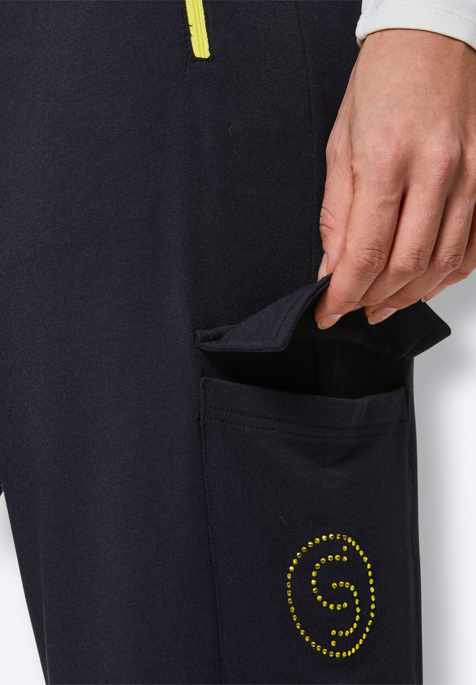 creation L Stoffhose »Modal-Viskose-Hose Dehnbund-Hose mit Cargotasche«