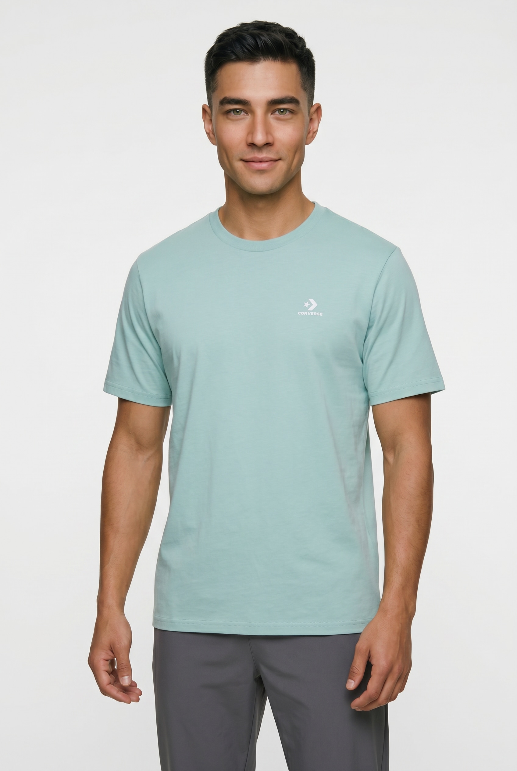 Converse T-Shirt »GO-TO EMBROIDERED STAR CHEVRON TEE« mit Rundhalsausschnitt, Kurzarm, aus Baumwolle, in Single Jersey