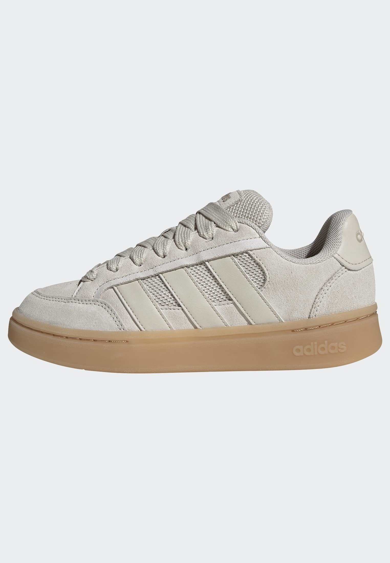 adidas Sportswear Sneaker »GRAND COURT ALPHA«  inspiriert vom Design des adidas campus 00