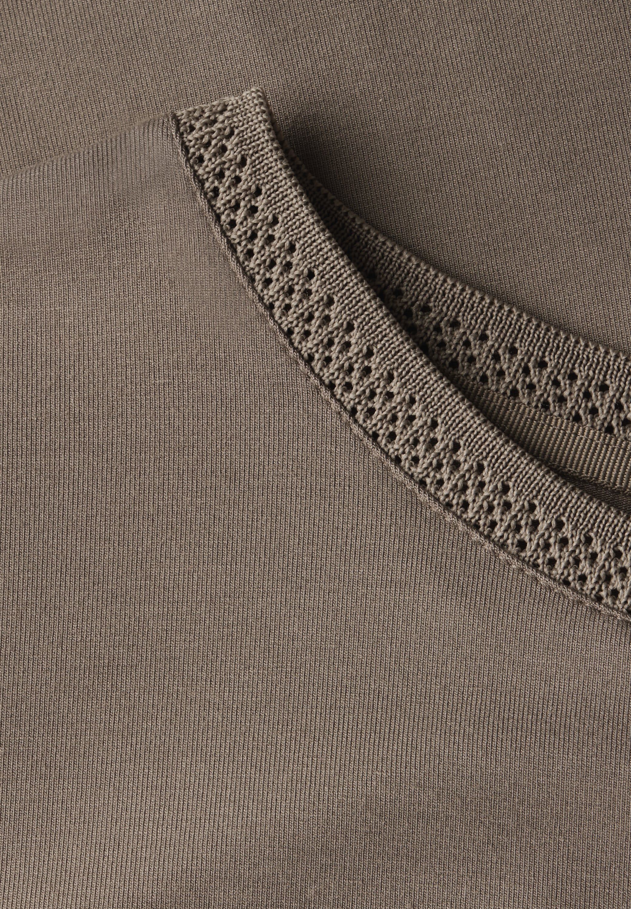 STREET ONE T-Shirt, mit Dekortape und elastischem Saum