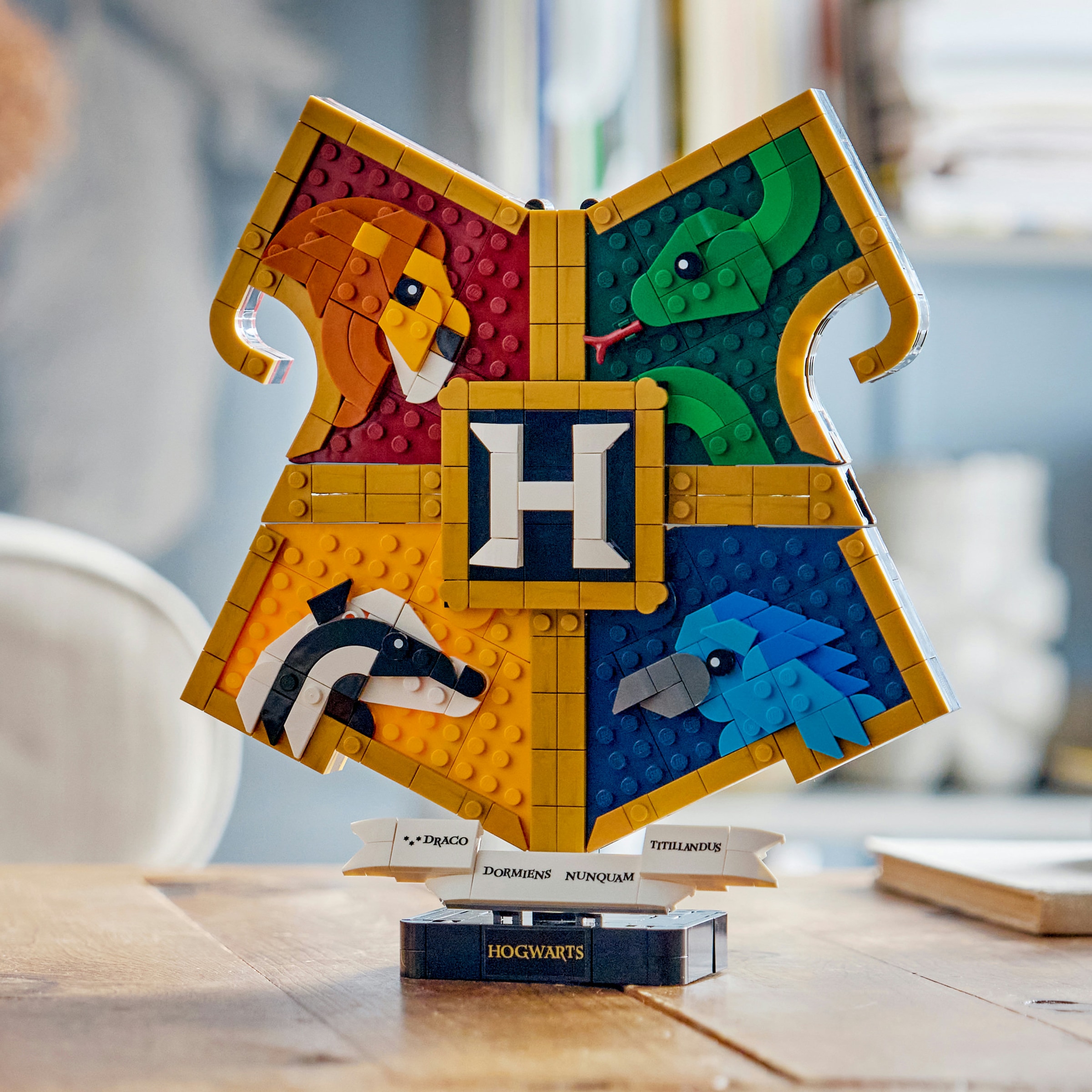 LEGO® Konstruktionsspielsteine »Hogwarts Hauswappen (76462), LEGO Harry Potter« Made in Europe
