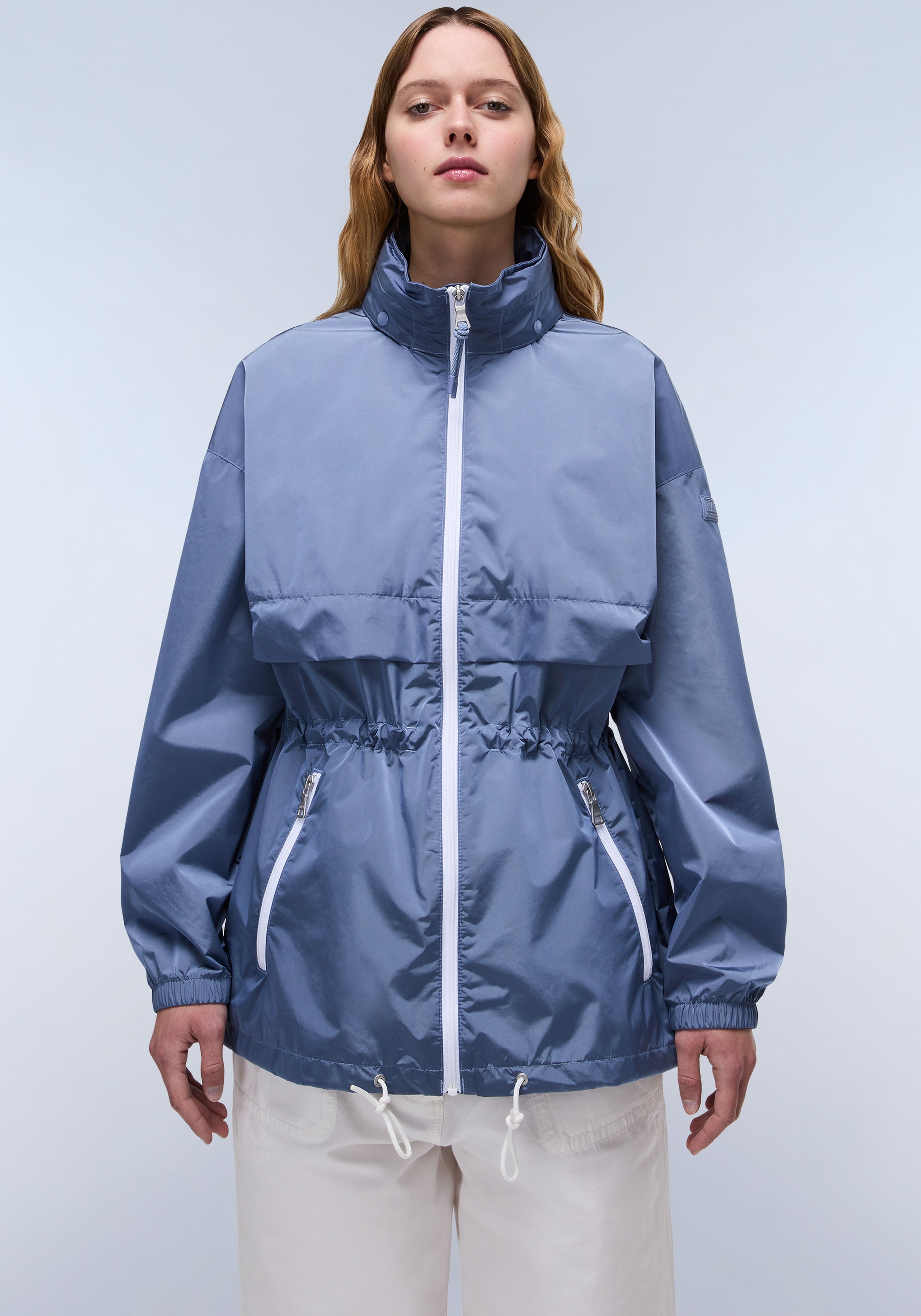 Napapijri Windbreaker »A-ERA W TROPOSPHERE B2S«, mit Kapuze, Mit Rundhalsausschnitt mit Stehkragen