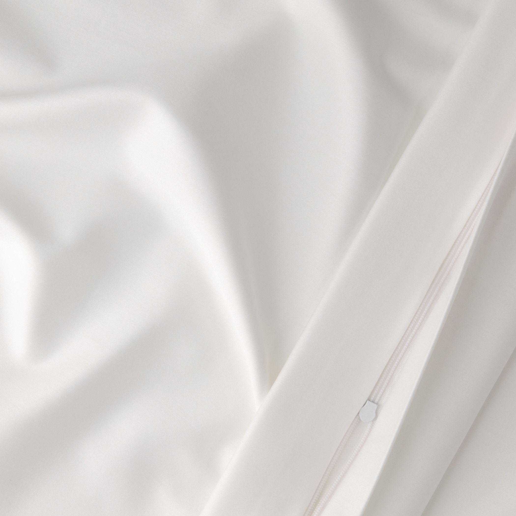 Florella Bettwäsche »»UNI weiss« »SAGENHAFT« Edel-Satin,  100% Baumwolle«