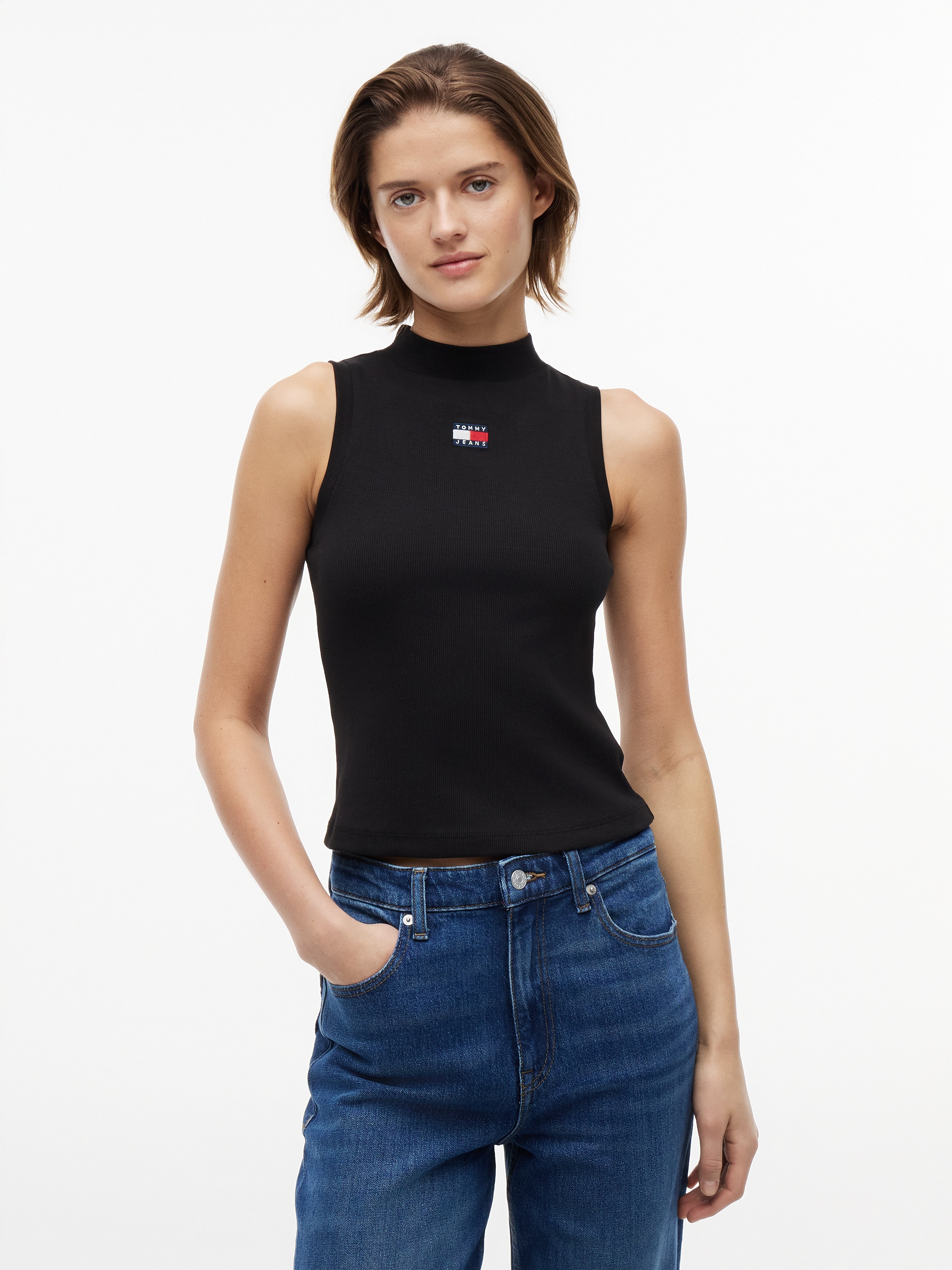 Tommy Jeans Tanktop »TJW SLIM BADGE RIB MOCK TANK« Baumwollmischung, slim fit , igurbetont, in gerippter Struktur